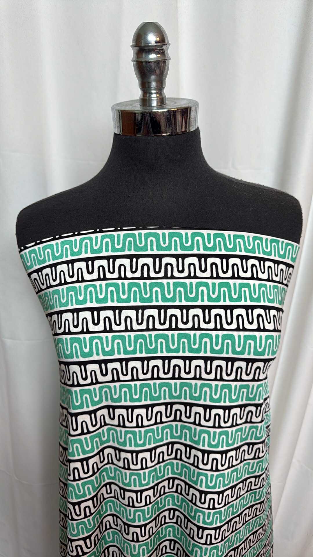 106 - Nylon/Spandex - 2 Yard Cut