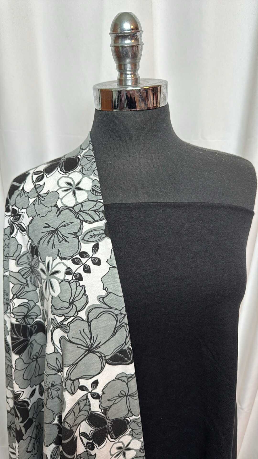 BLACK/MONOCHROME FLORAL BUNDLE : 1YD Monochrome Floral C/S & 1+YD Black 2-Tone Peached PF : A27857