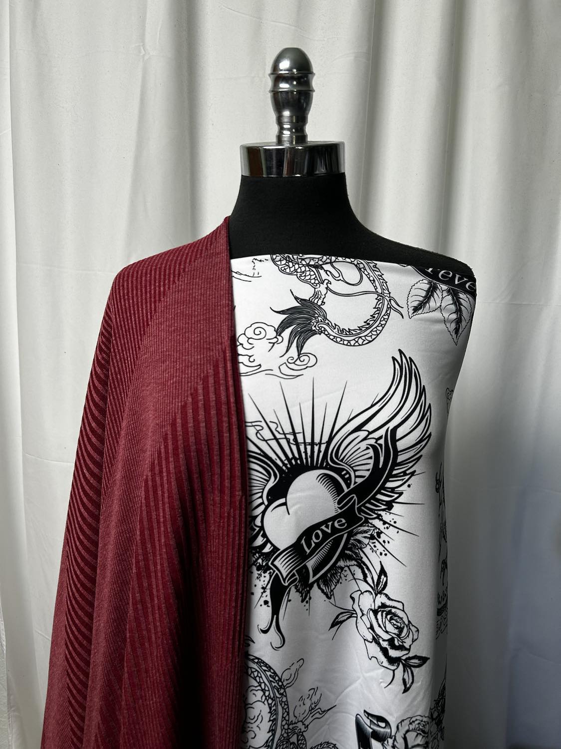 BURGUNDY TATTOO BUNDLE : 2YD Tattoo Yoga PF & 2YD Burgundy Variegated Rib Brushed Hacci SK : A1548