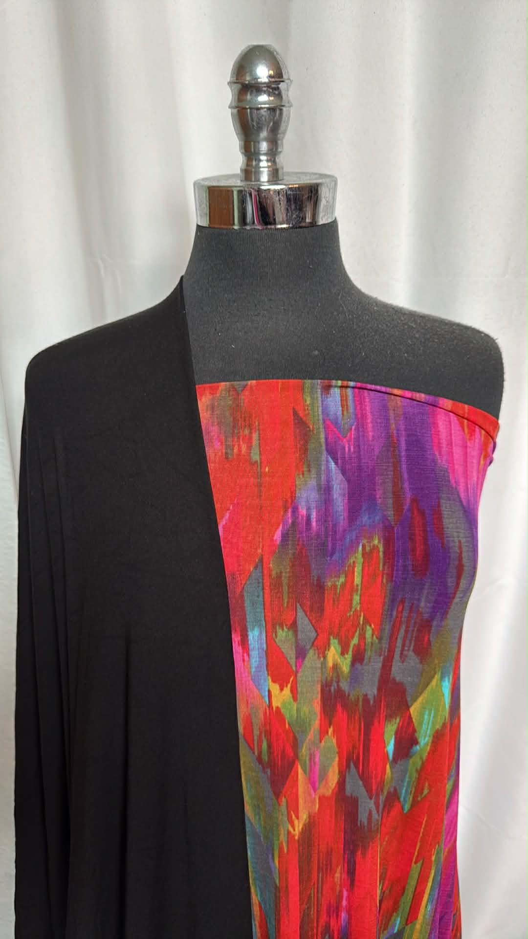 BLACK/GEO BUNDLE : 3YD Geo Bulgari & 2.5YD Black Heavy Modal/Spandex : A29599