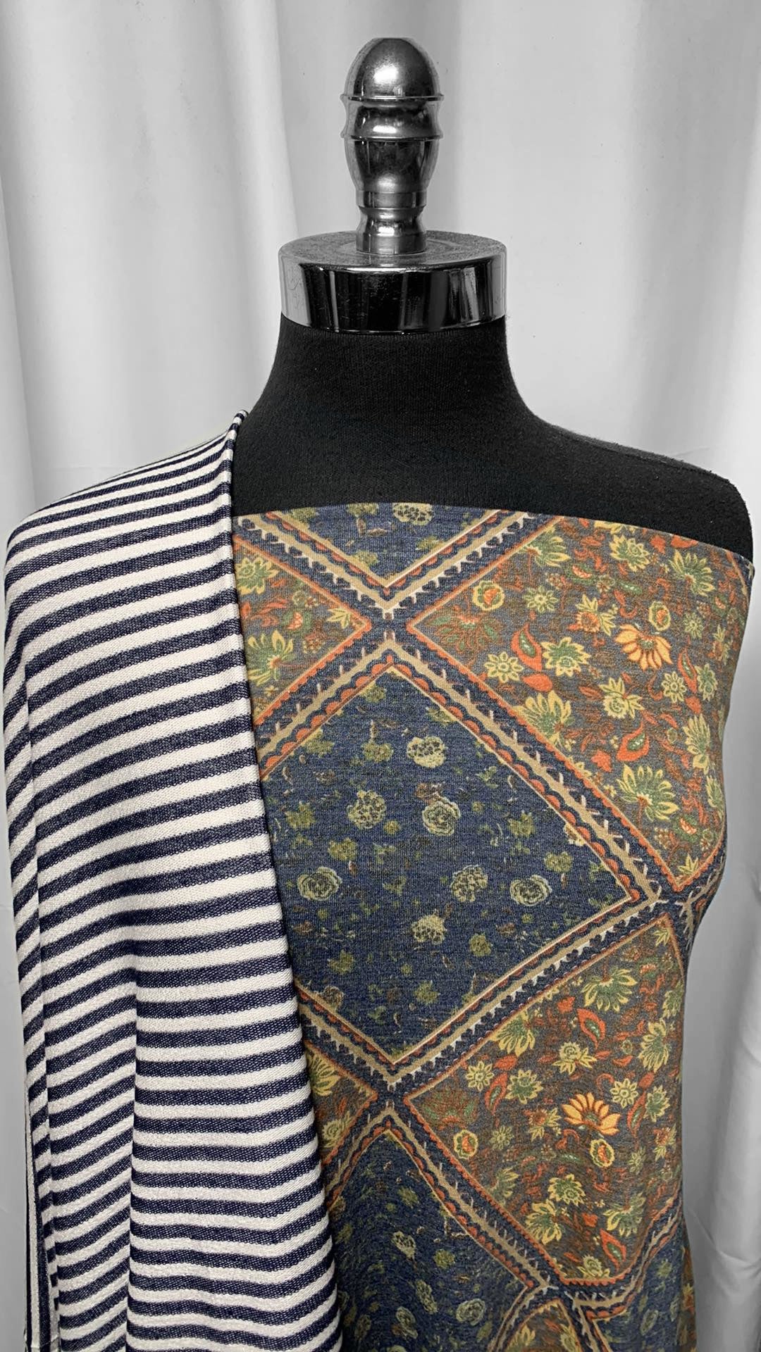 STRIPE/SCARF BUNDLE : 1YD Scarf Print PRS Jersey & 2YD Stripe R-S-L FT : A25382