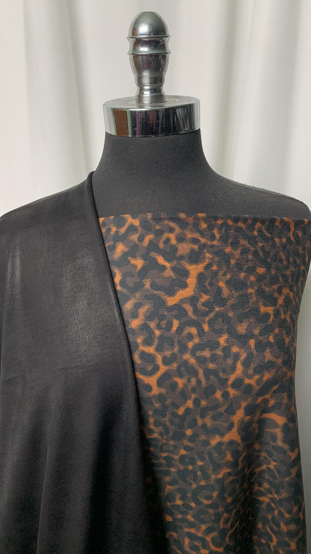 BLACK CAT BUNDLE : 2YD Leopard Peached PF & 2YD "Cracked Leather" Foil Heavy P/S : A1870