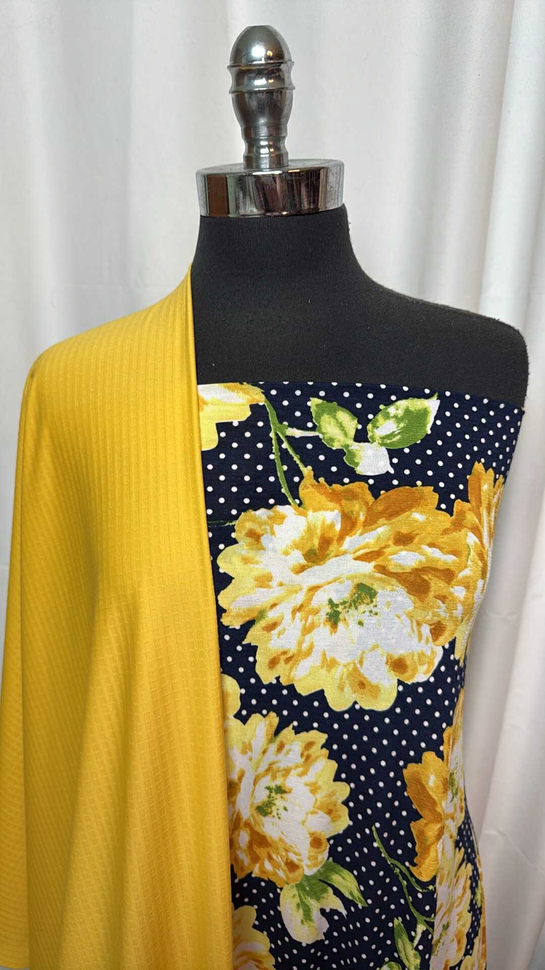 YELLOW/DOT FLORAL BUNDLE : 5YD Dot Floral ITY & 2YD Yellow Jacquard Top-Weight PF (48" Wide) : A27686