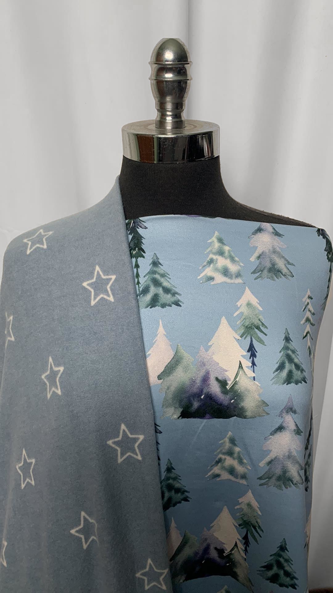 EVERGREEN TREES/STAR BUNDLE : 2YD Blue Star Brushed Hacci SK & 2YD Evergreen Tress Peached PF : A2091