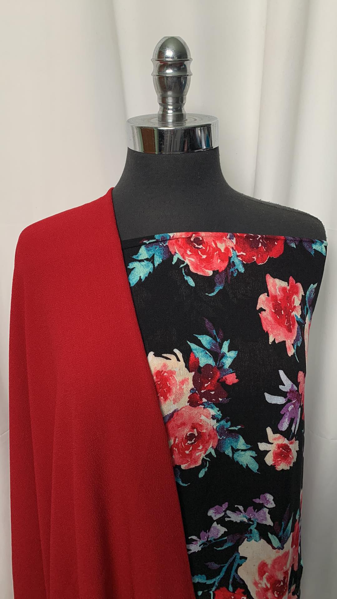 RED/FLORAL BUNDLE : 2YD Floral Crinkle Rayon Woven & 2YD Red Bubble Crepe : A2241