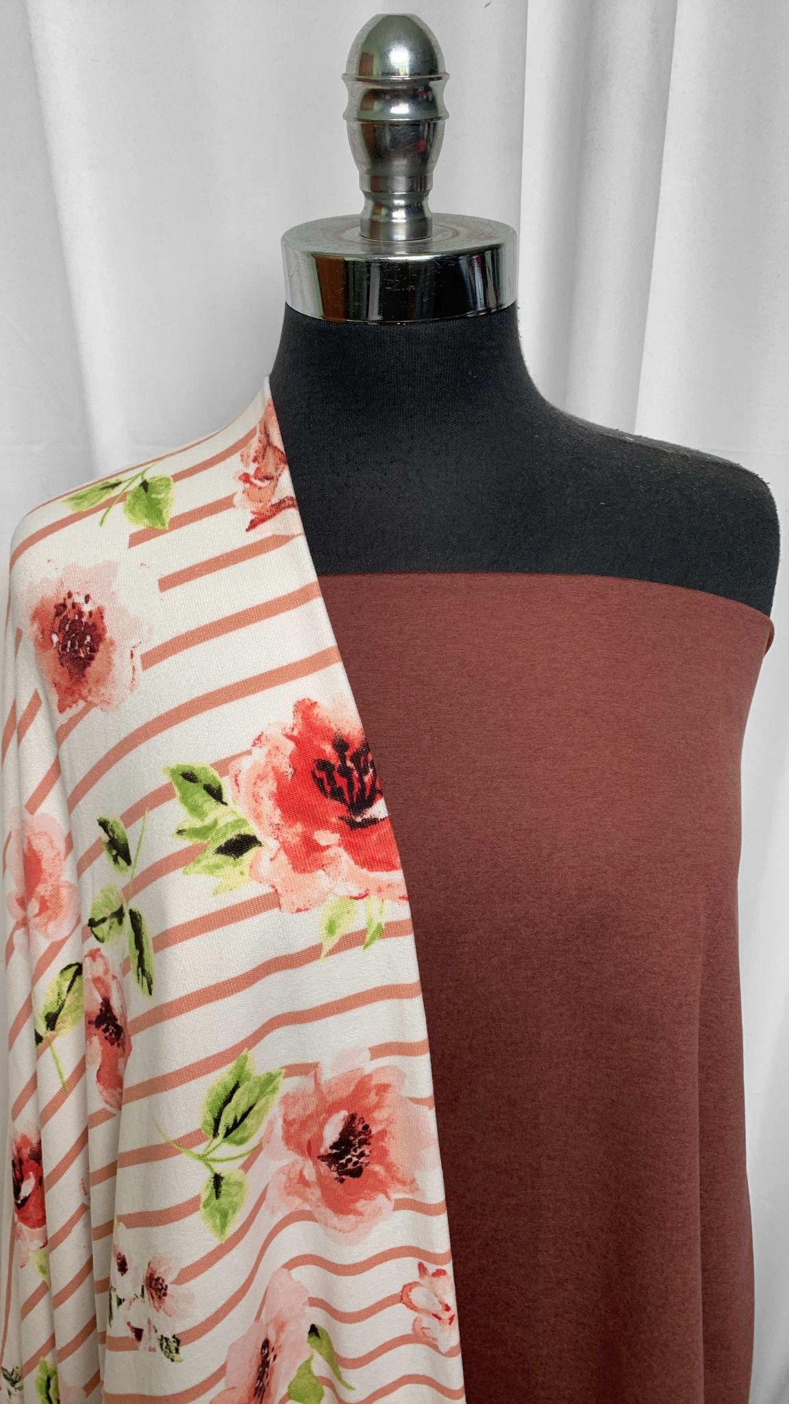 STRIPED FLORAL BUNDLE : 1YD Solid Peached PF & 2YD Striped Floral Oakley SK : A25594