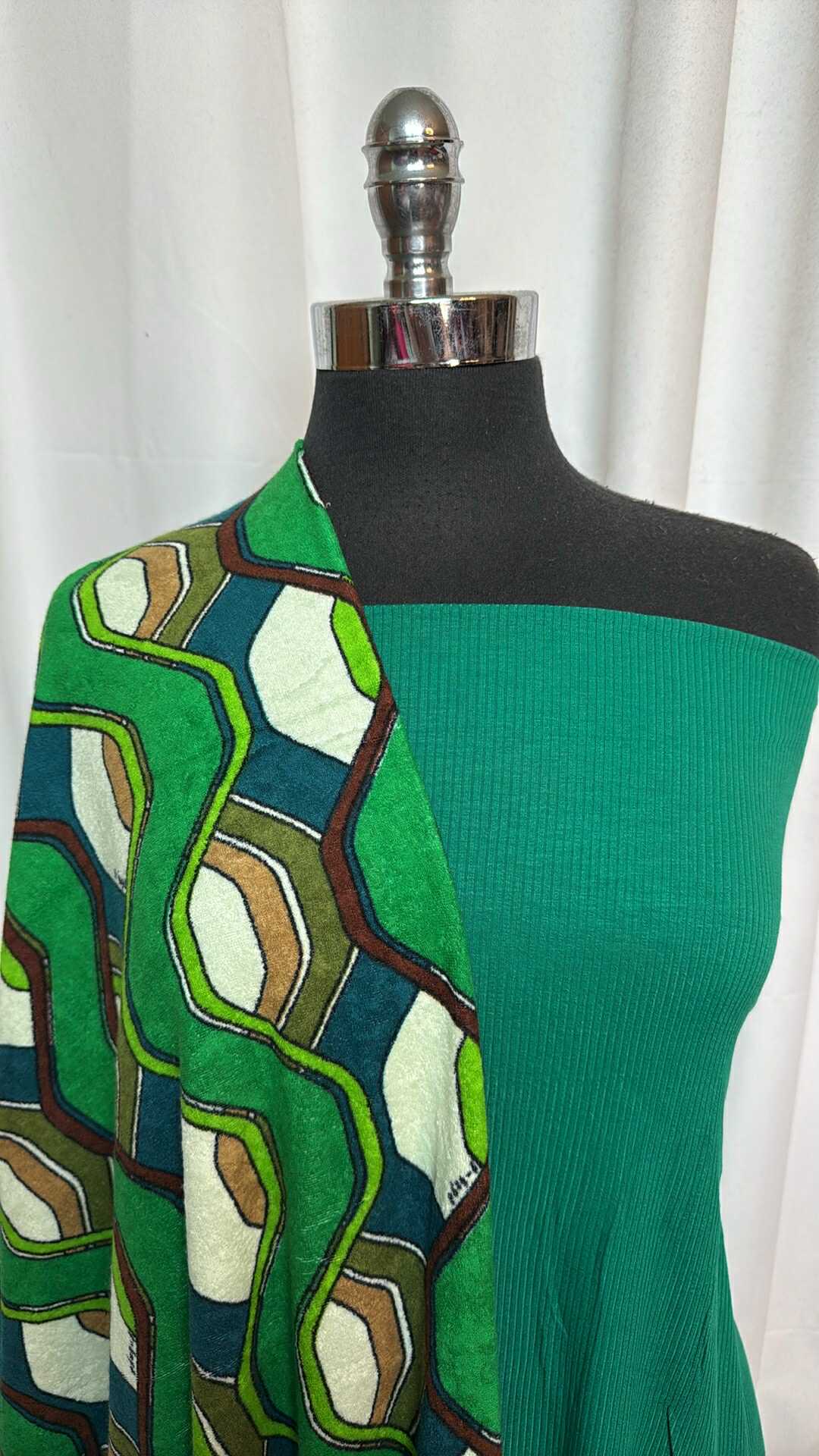 RETRO GREEN BUNDLE : 3YD Retro Loop Terry & 2YD Green R/S Rib : A28830