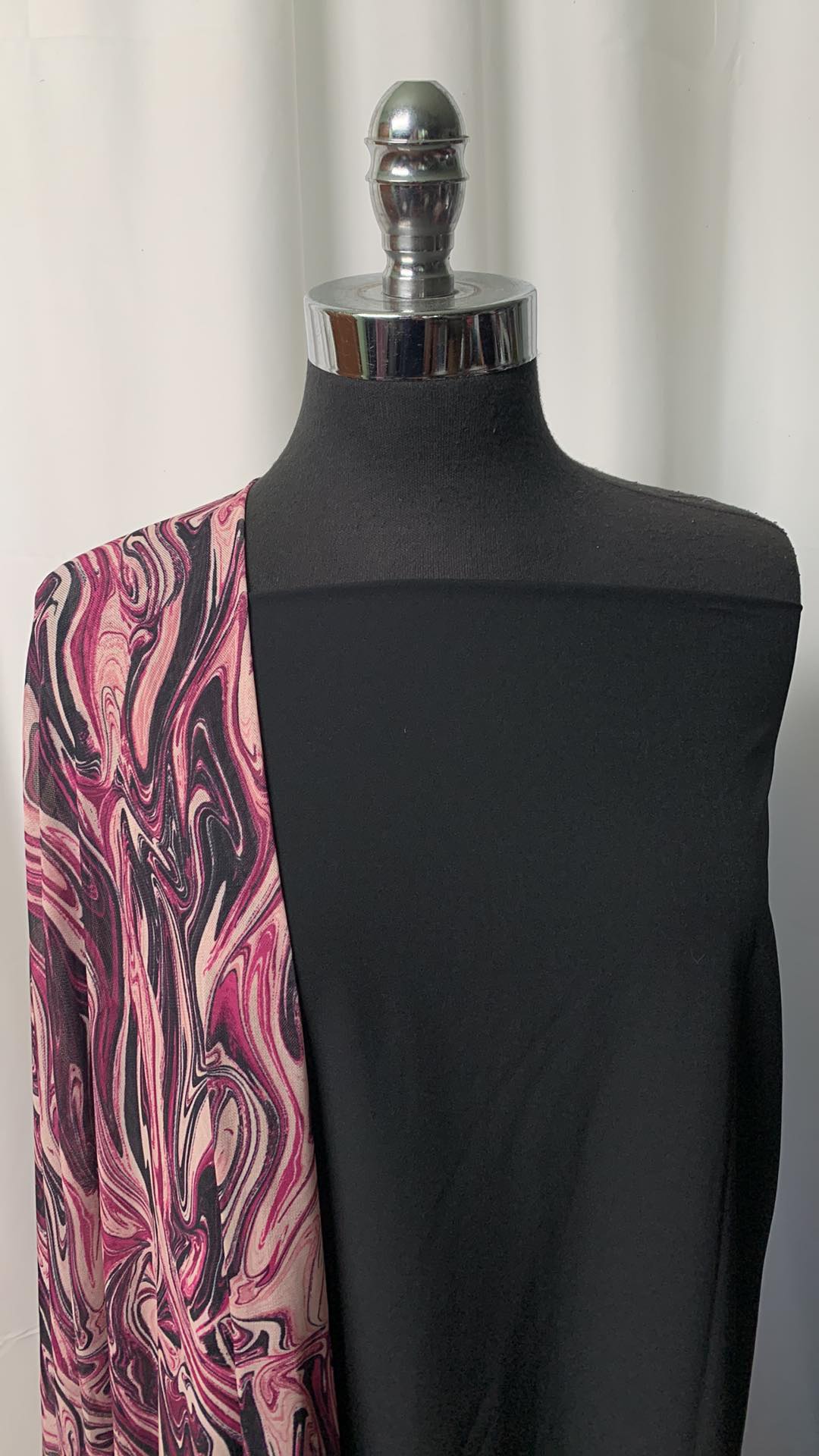 FUCHSIA SWIRL BUNDLE : 2YD Black Poly Stretch Boardshort & 1.5YD Swirl Stretch Mesh : A1511