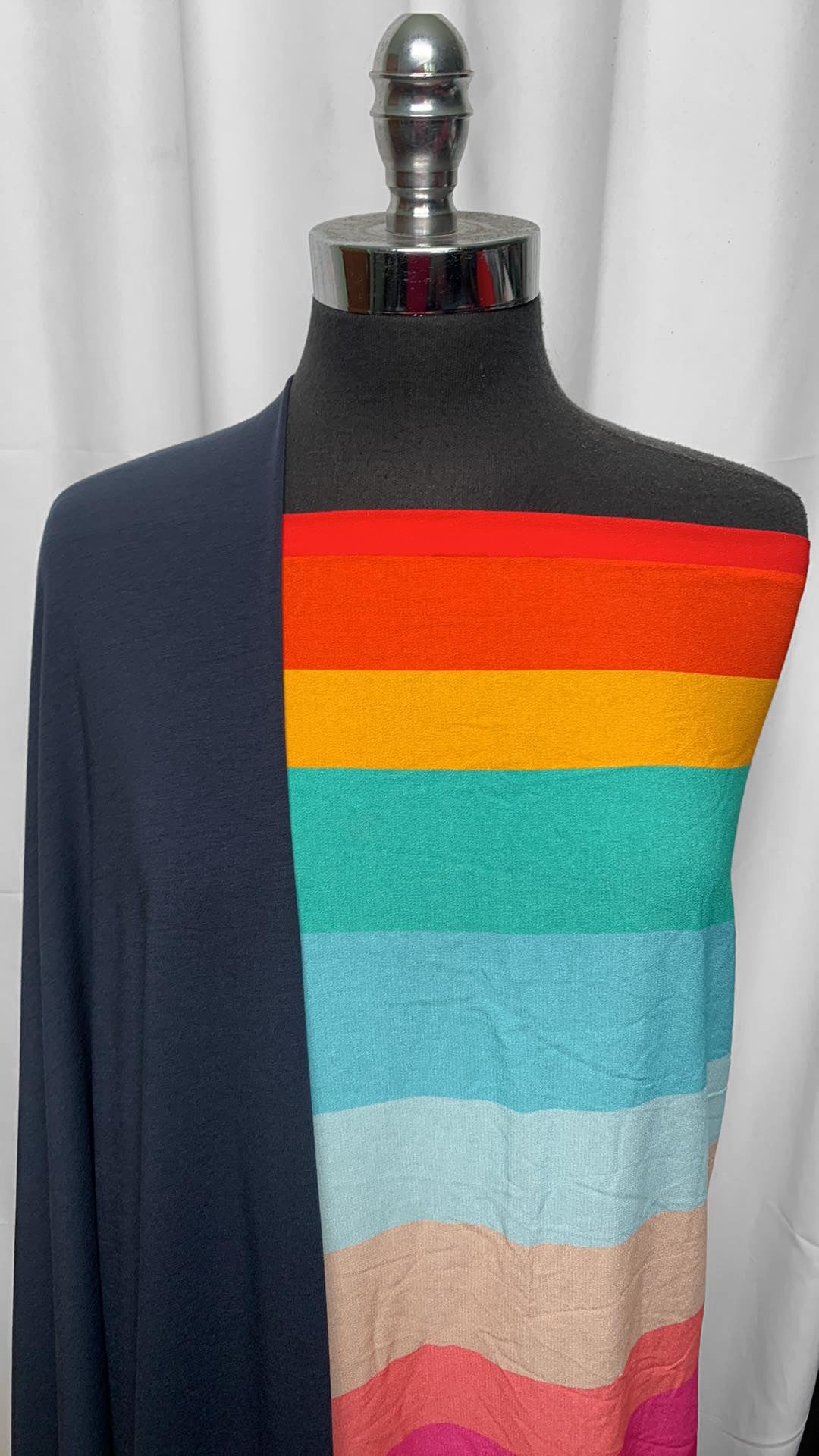 NAVY/VERTICAL STRIPE BUNDLE : 2YD Vertical Stripe Designer Rayon Woven & 2YD Navy P/C/S : A25394