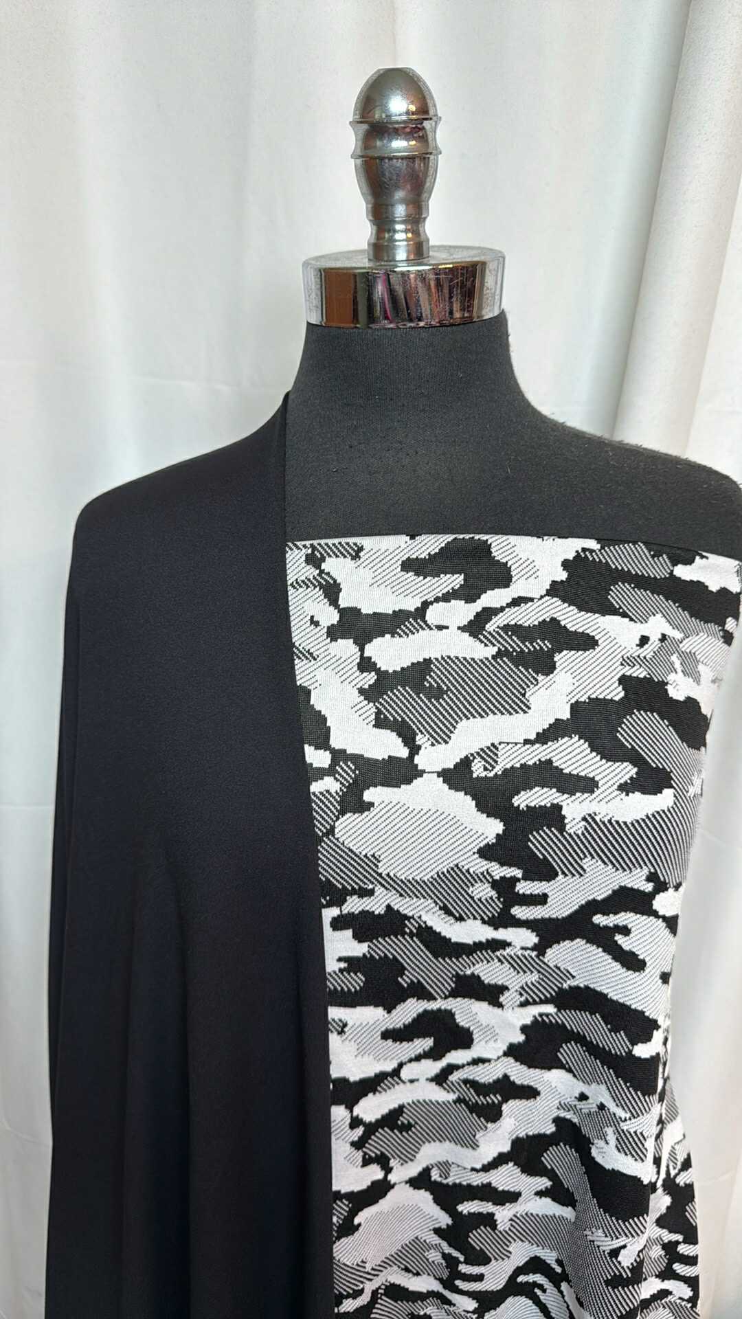 BLACK/WHITE CAMO BUNDLE : 1YD Black/White Camo Jacquard PF & 2YD Solid Black Peached PF : A28704