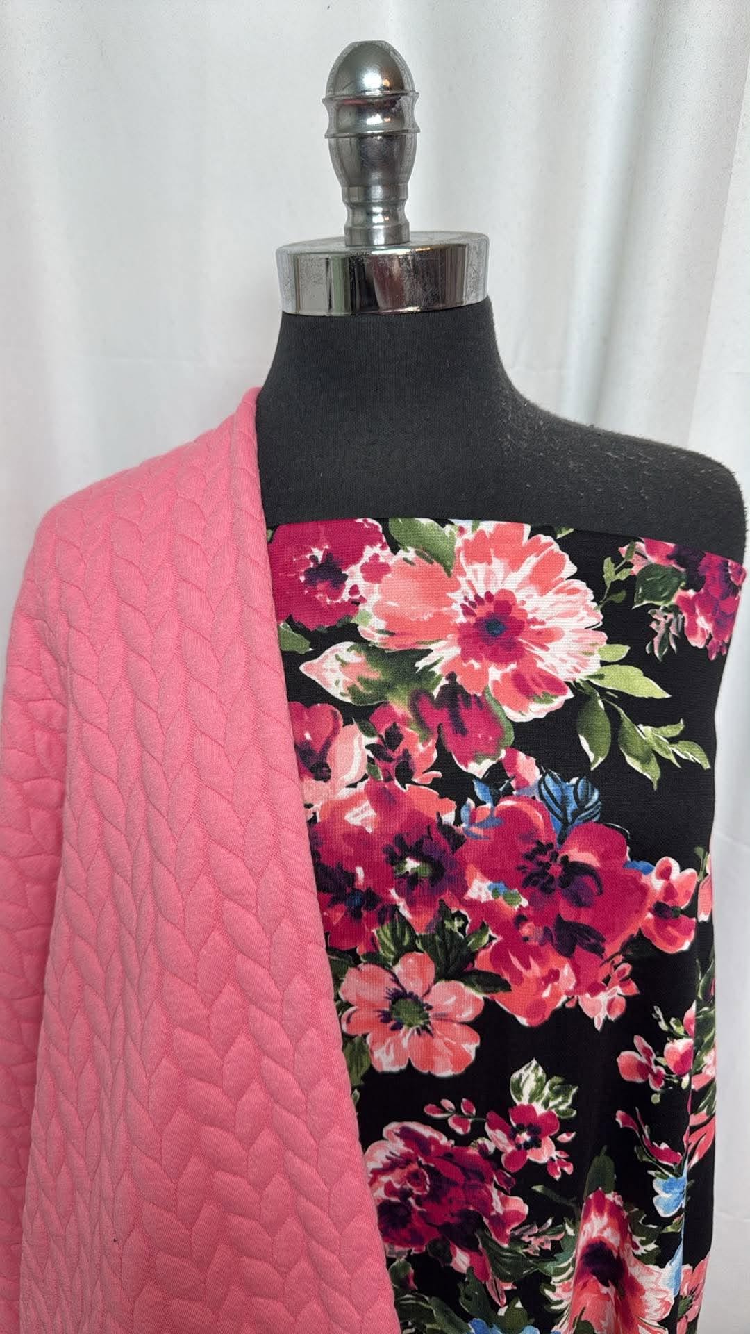 PINK CABLE/FLORAL BUNDLE : 2YD Floral Ponte & 32" Cut of Pink Cable Quilted : A31092