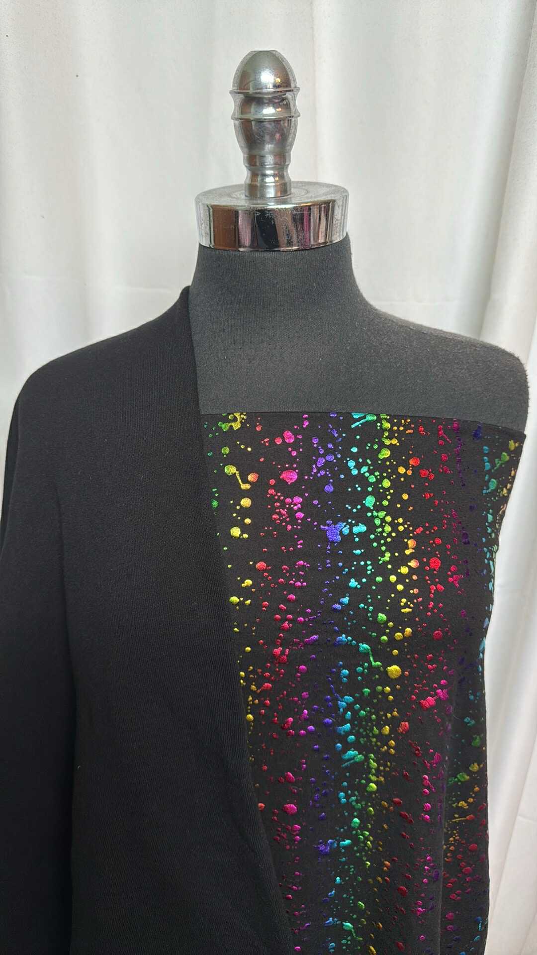 BLACK/FOIL SPLATTER BUNDLE : 1YD Foil Splatter DBP & 1YD Black Sweatshirt Fleece (72" Wide) : A28197