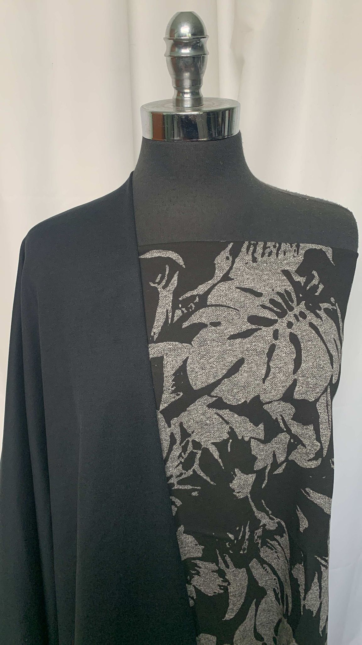BLACK/GREY TROPICAL BUNDLE : 1YD Black/Grey Tropical C/P Jersey & 1YD Black 2-Tone Peached PF : A25642