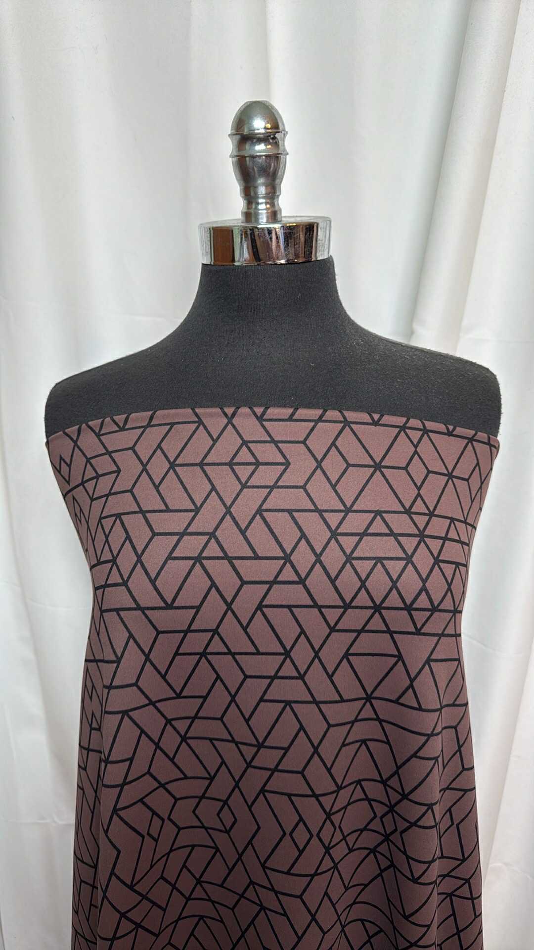 Mauve Geometric - Performance (Peached Face) - 2 Yard Cut