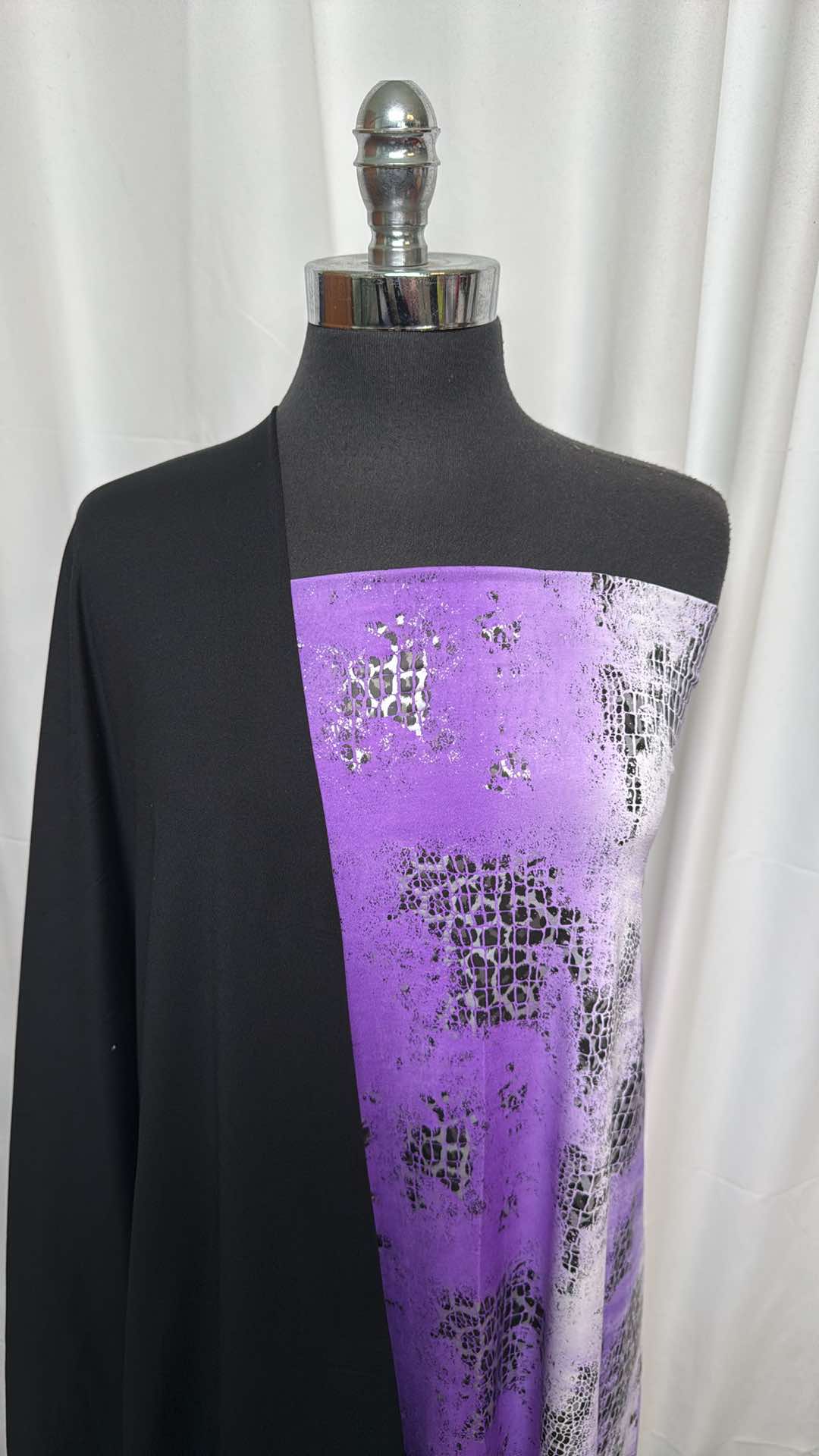 BLACK/PURPLE LEOPARD BUNDLE : 2YD Distressed Purple Leopard Foil ITY & 2YD Black Mid-Weight Peached PF : A26407