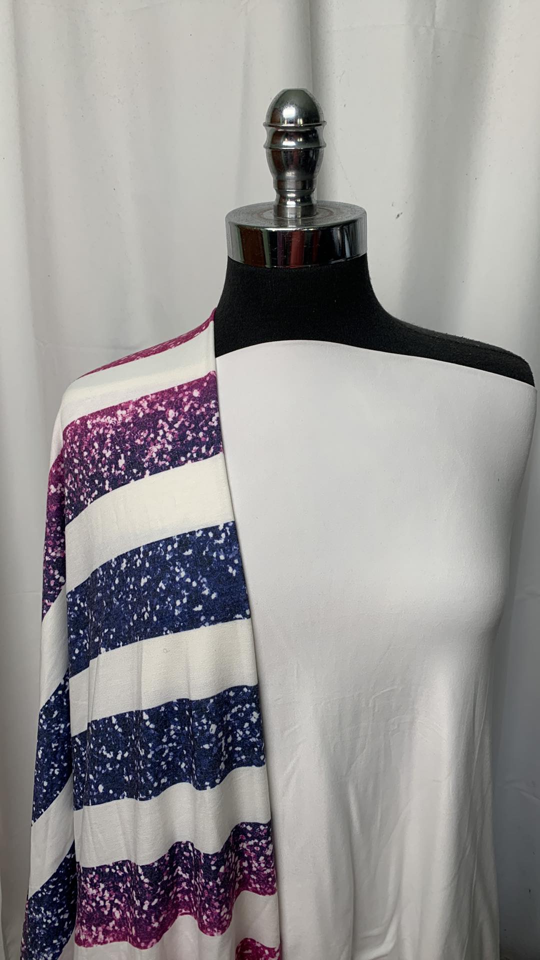 OMBRE GLITTER STRIPE BUNDLE : 2YD White DBP & 1+YD Ombre Glitter Stripe PRS FT : A1596