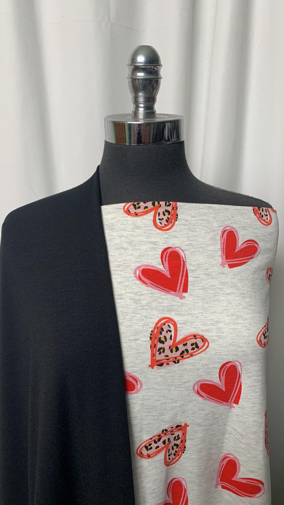 BLACK/LEOPARD HEARTS BUNDLE : 2YD Leopard Hearts PRS FT & 2YD Solid Black PRS FT : A1921