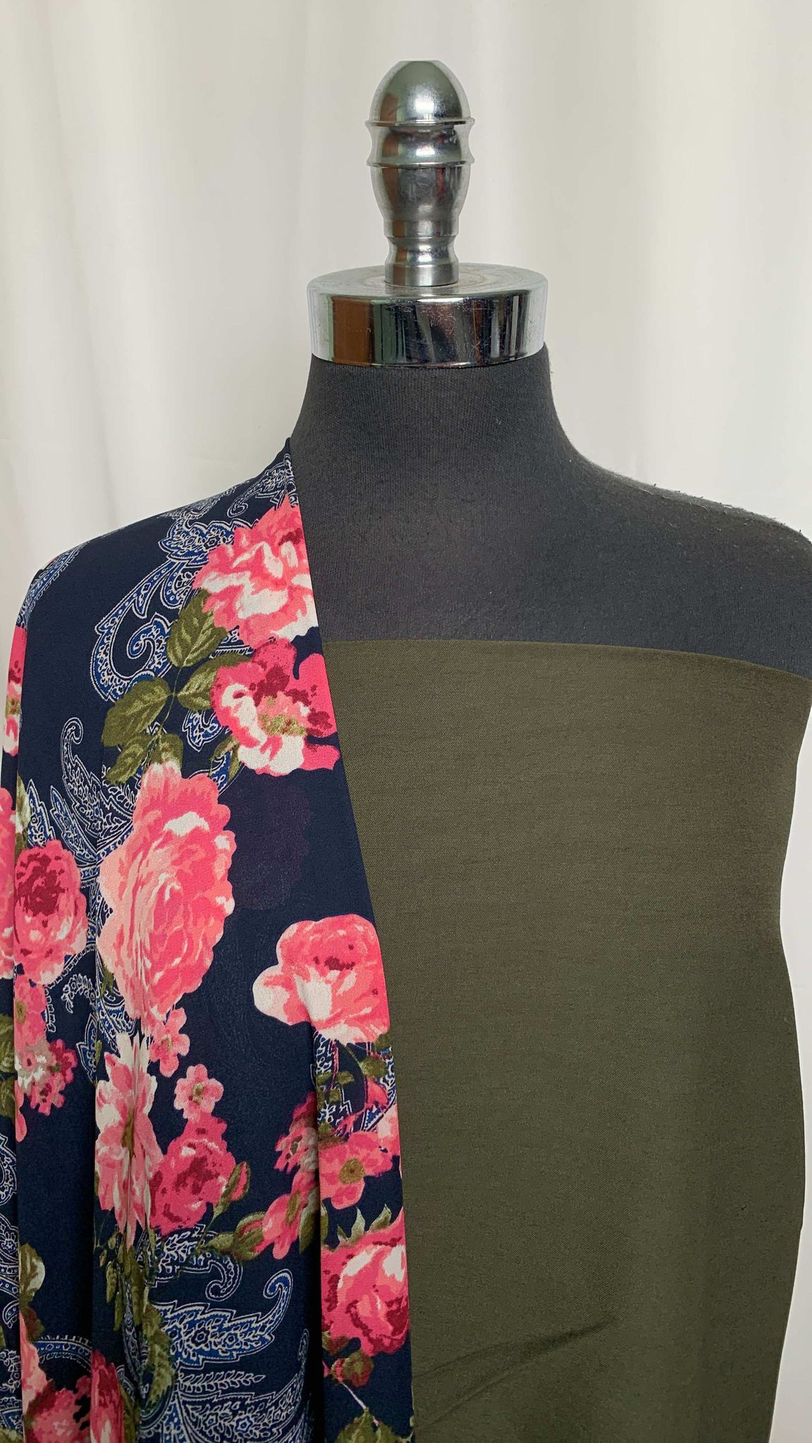 OLIVE/PAISLEY FLORAL BUNDLE : 2YD Navy Paisley/Floral PWD & 2YD Olive Millennium : A25679