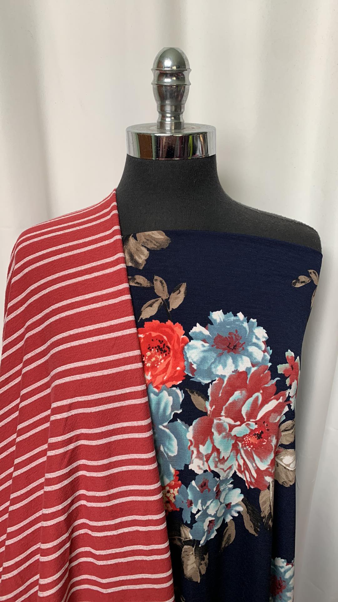 RED STRIPE/NAVY FLORAL BUNDLE : 2YD Red Stripe DK & 2YD Navy Floral Bulgari : A2065