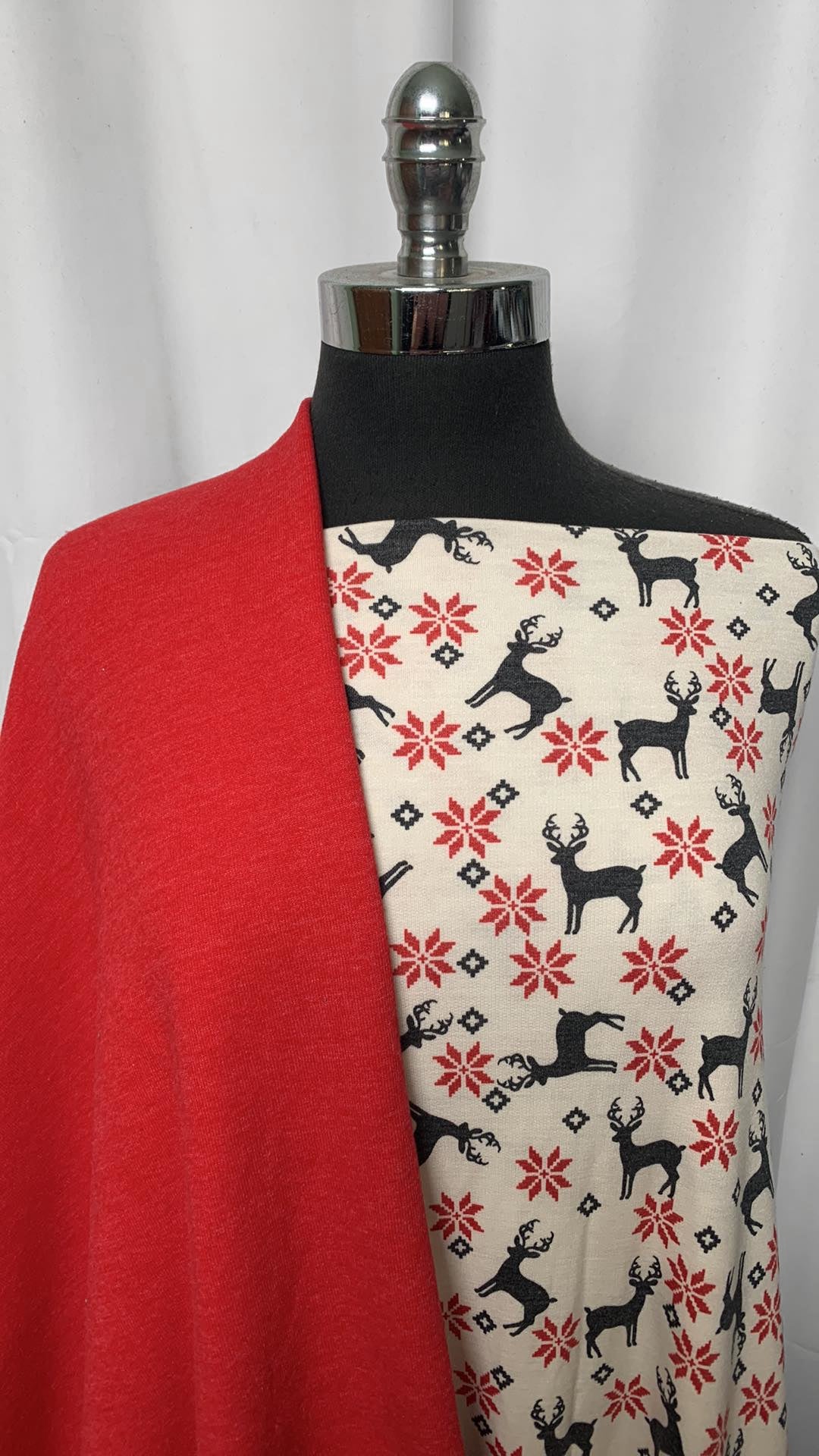 RED/REINDEER BUNDLE : 1+YD Red Sweatshirt Fleece & 3YD Reindeer FT : A2072