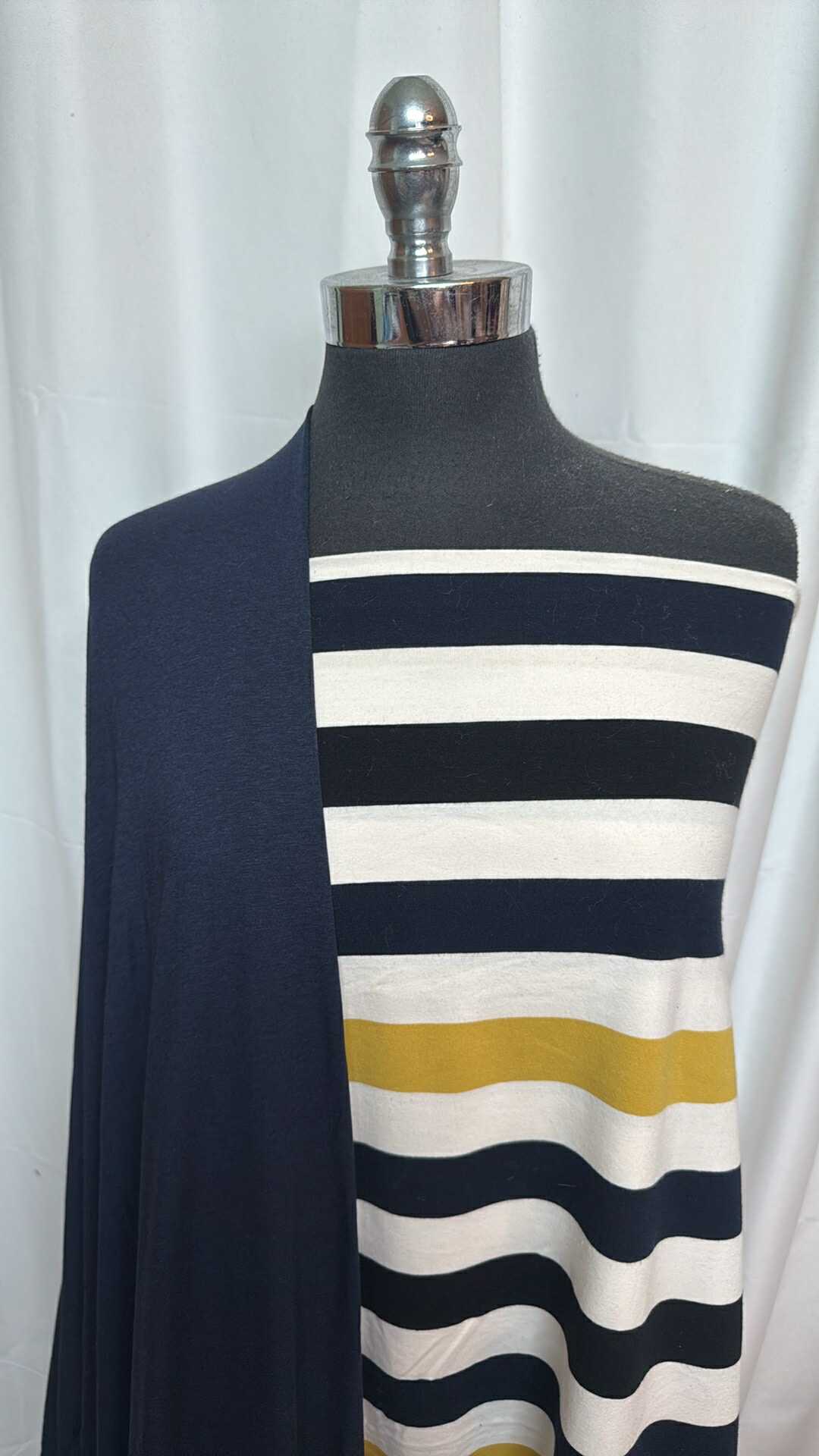 NAVY/STRIPE BUNDLE : 2YD Stripe C/S & 2YD Navy Bamboo/Cotton : A27590