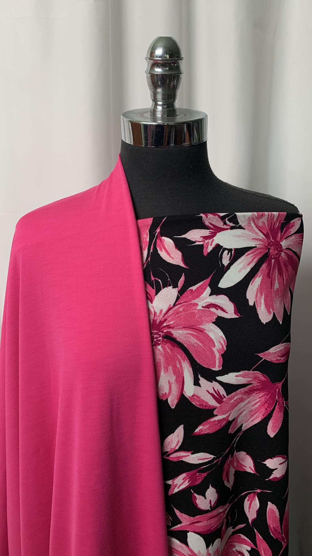 BLACK/PINK FLORAL BUNDLE : 2YD Black/Pink Floral Crepe Scuba & 2YD Pink Rib PF : A1512