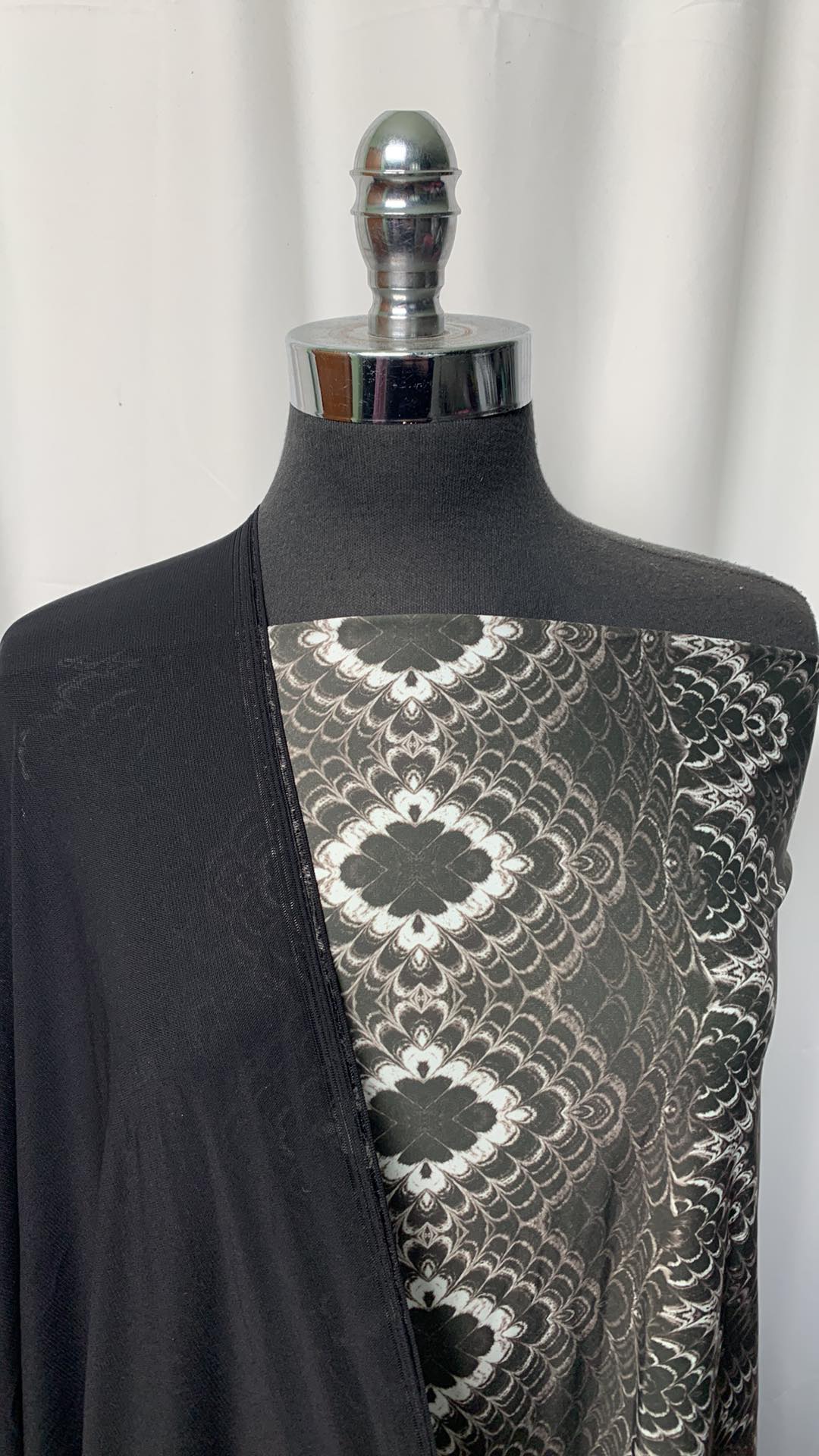 BLACK KALEIDOSCOPE BUNDLE : 2YD Black PowerMesh & 2YD Kaleidoscope N/S : A1493