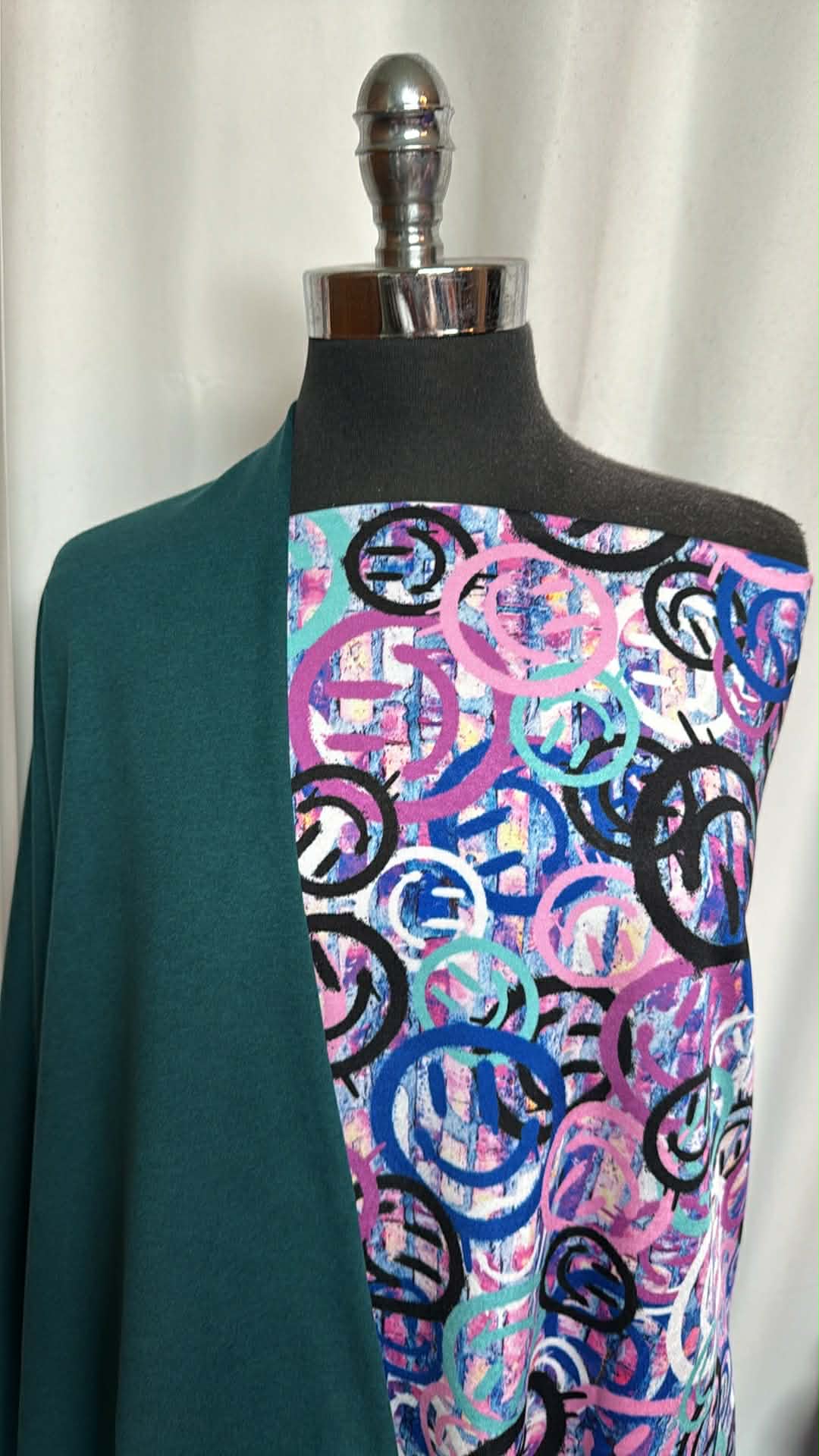 DEEP SEA/SMILE GRAFFITI BUNDLE : 1YD Smile Graffiti Yoga PF & 1YD Deep Sea Peached PF : A29837