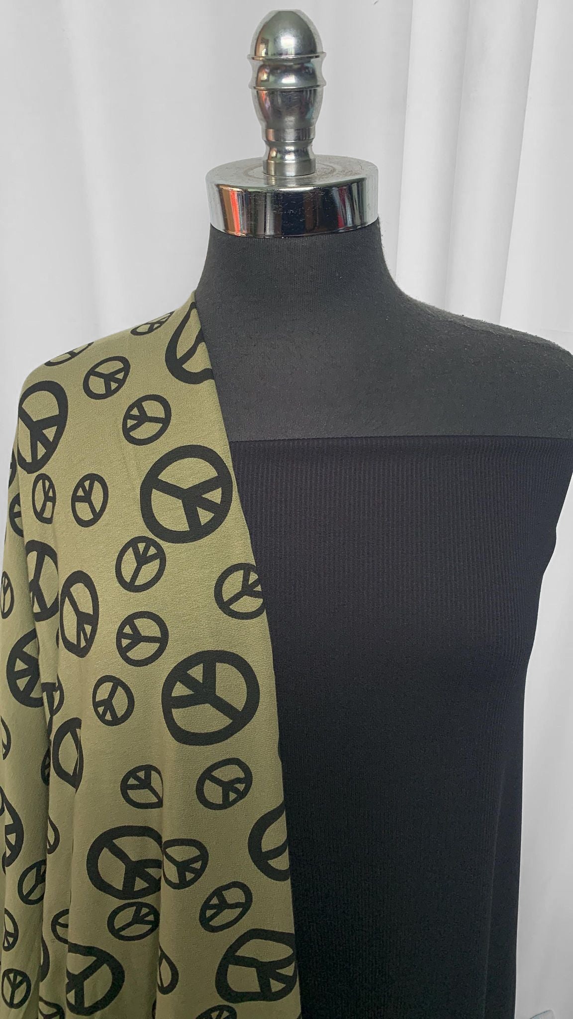 BLACK/OLIVE PEACE BUNDLE : 2YD Black Heavy Flat-Back Rib PF & 3YD Olive Peace Sign Brushed FT : A25559