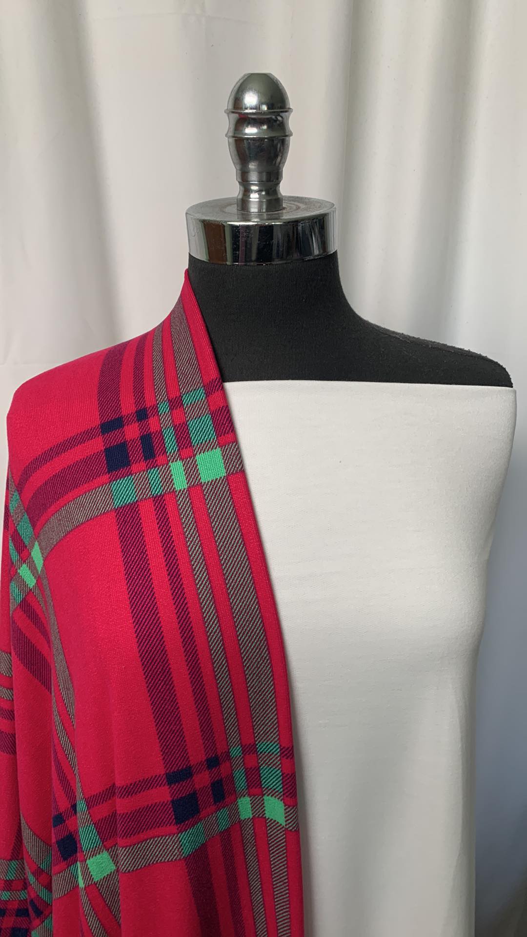 IVORY/FUCHSIA PLAID BUNDLE : 2YD Fuchsia Plaid Oakley SK & 2YD Solid Ivory PRS FT : A1883