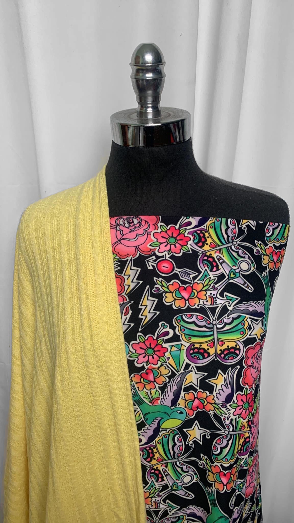 CABLE KNIT/TATTOO BUNDLE : 2YD Tattoo Floral DBP & 1YD Pale Yellow Cable Knit SK : A25553