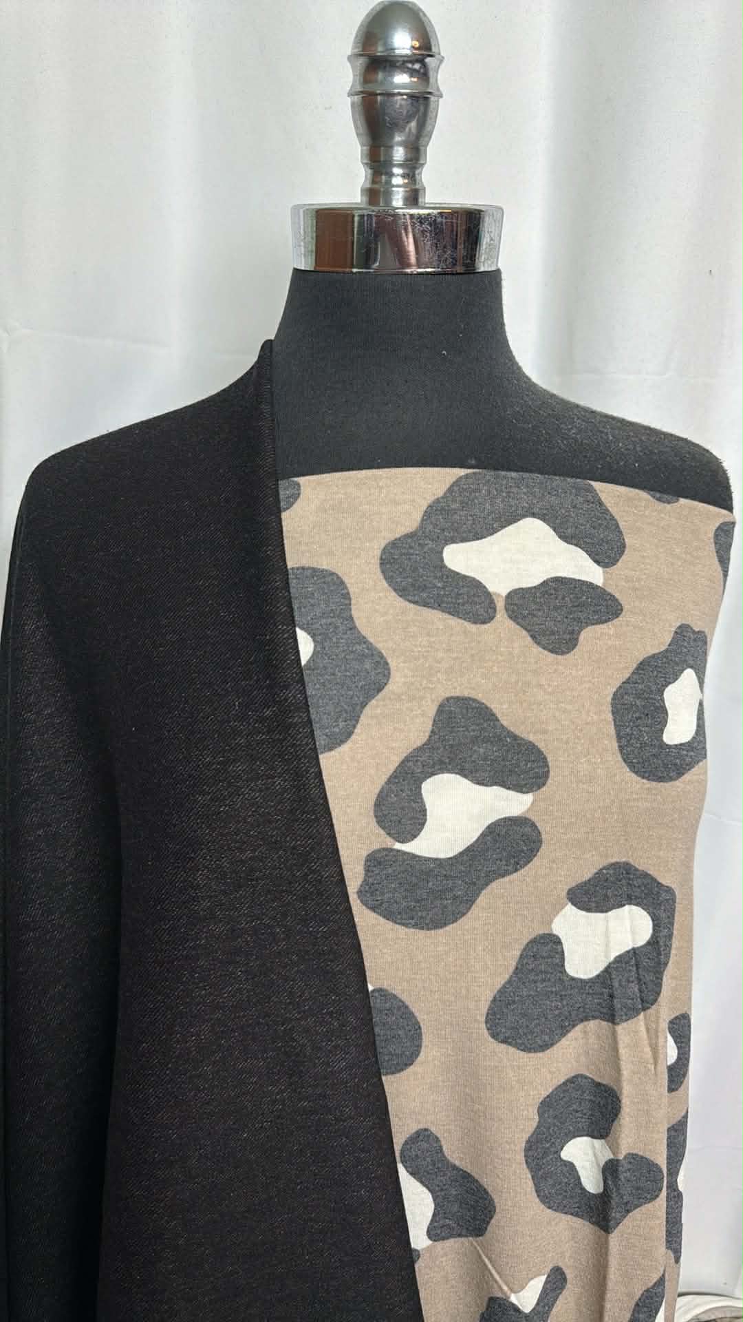 BLACK DENIM/BIG LEOPARD BUNDLE : 1.5YD Black Heavy Knit Denim & 2YD Big Leopard PRS Jersey : A29495