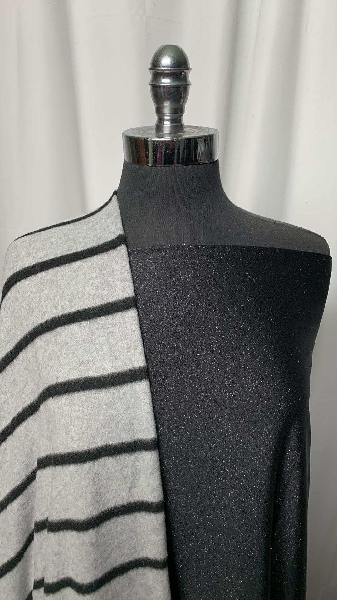 SPARKLE/STRIPE BUNDLE : 2YD Black Sparkle PF & 2YD Grey Stripe Brushed Hacci SK : A1877