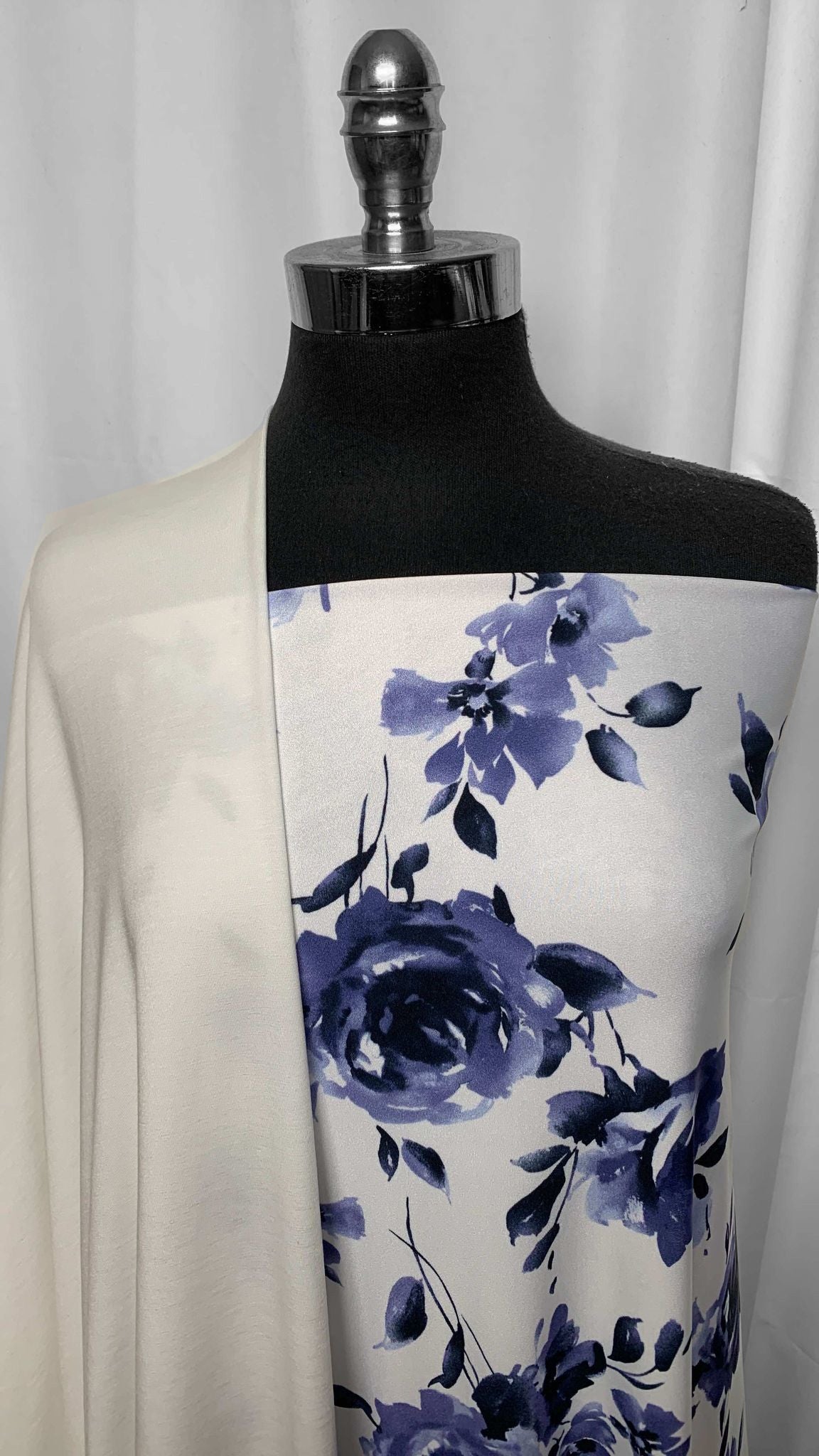 IVORY/BLUE FLORAL BUNDLE : 2YD Blue Floral N/S & 2YD Ivory Tencel : A25619