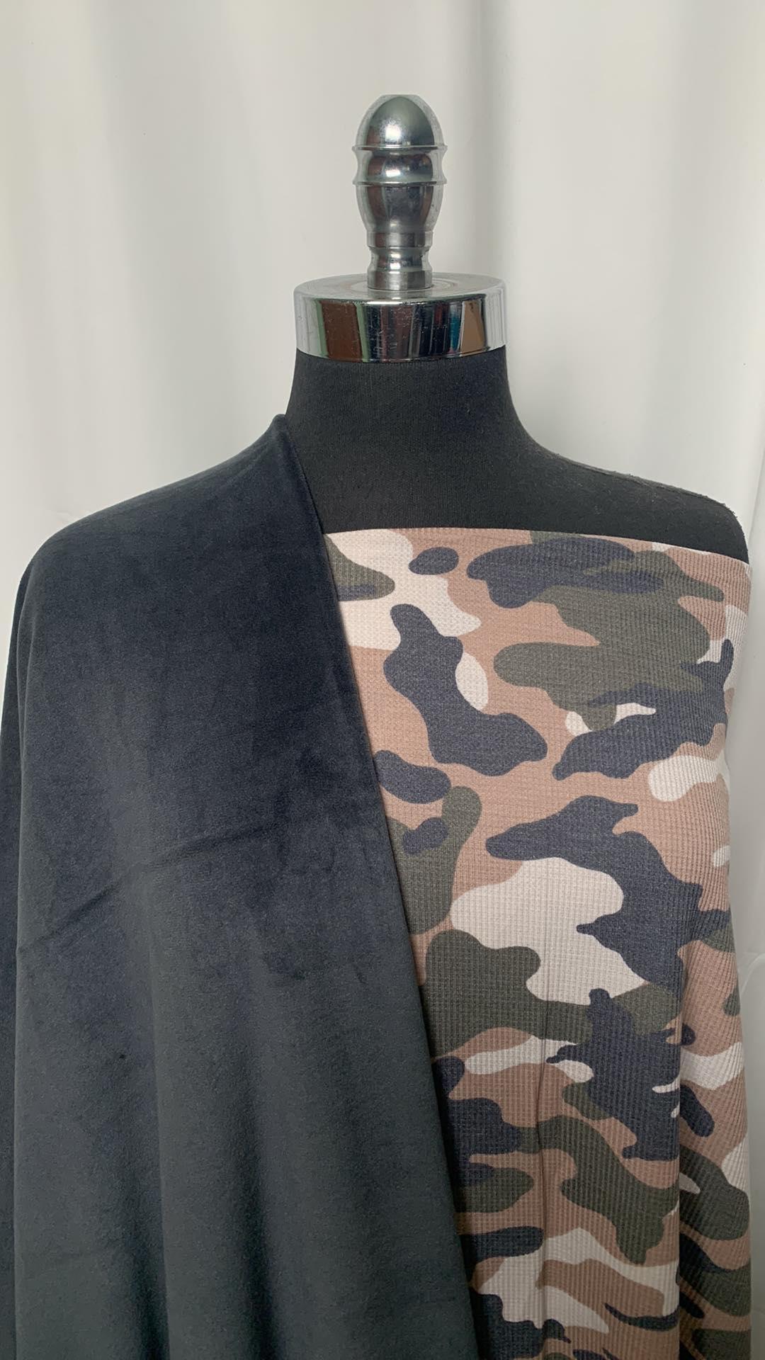 CAMO/PLUSH BUNDLE : 2YD Camo Thermal & 2YD Velvet Plush : A2149