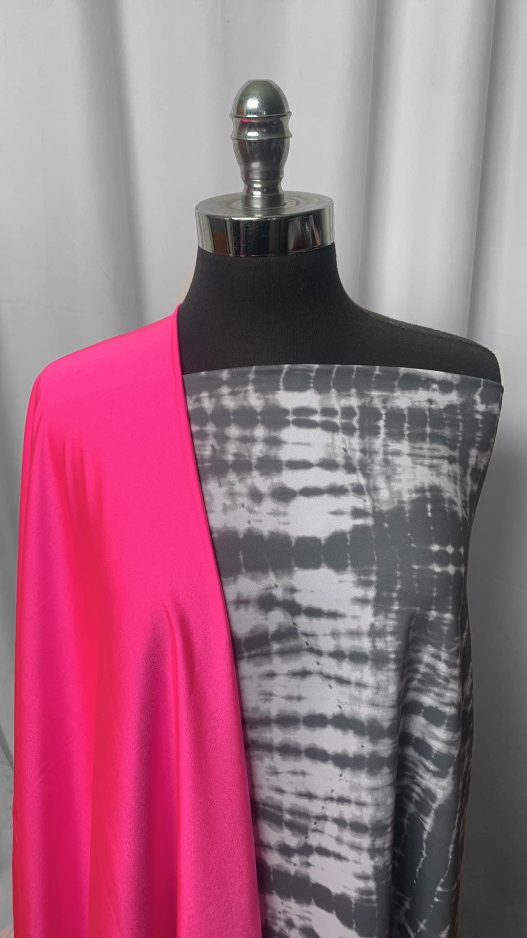 PINK/SPINE-DYE BUNDLE : 2YD Grey Spine-Dye PF & 2YD Bright Pink Shimmer PF : A24986