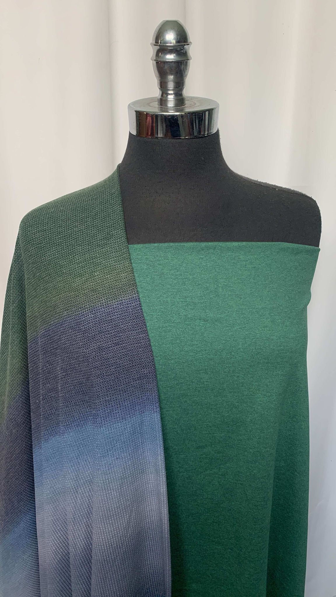 GREEN/NAVY OMBRE BUNDLE : 3YD Ombre Thermal & 2YD Green/Navy Peached PF : A25643