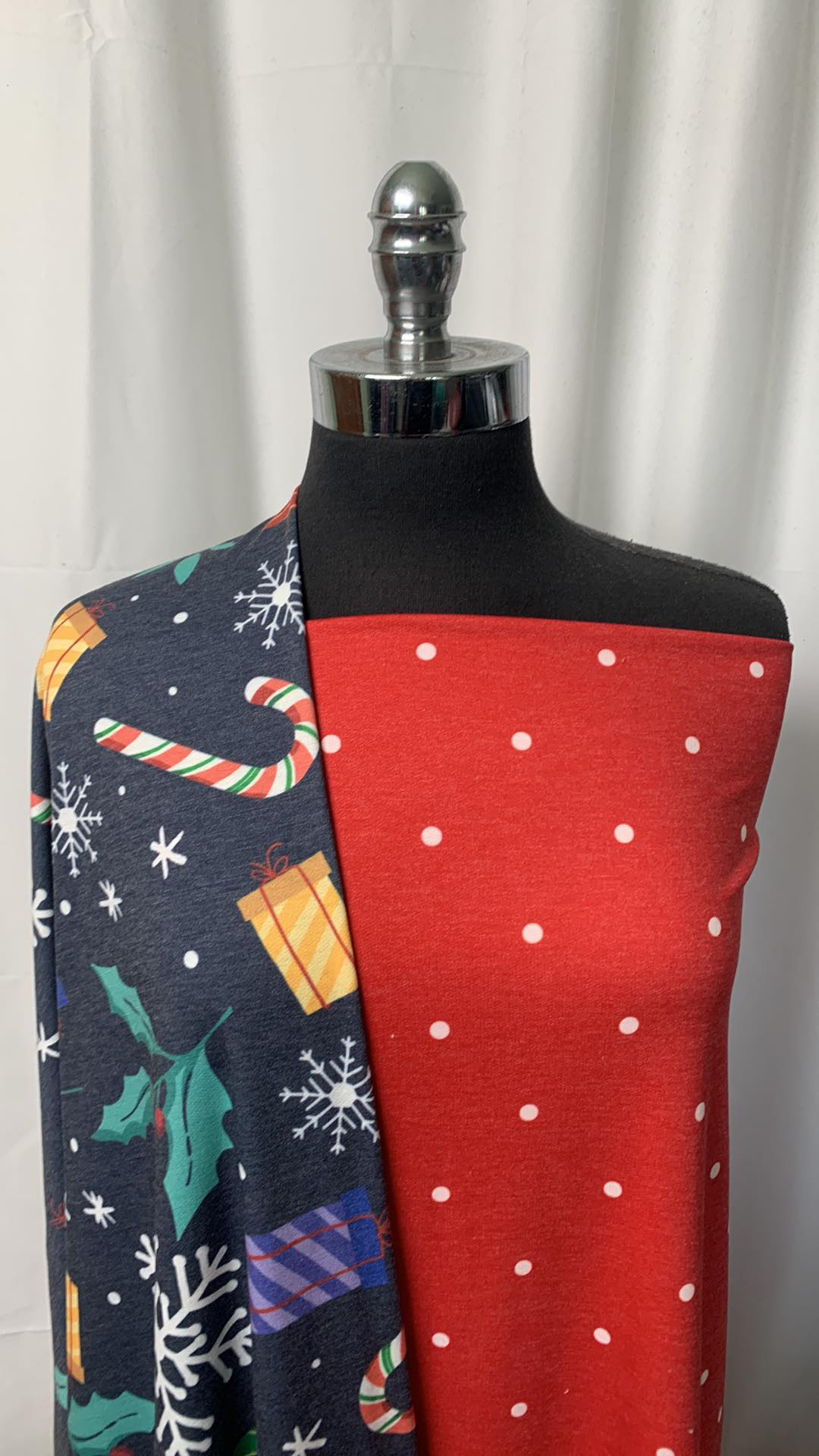 CANDY CANES/DOTS BUNDLE : 2YD Dots PRS FT & 2YD Candy Canes/Presents PRS FT : A1896