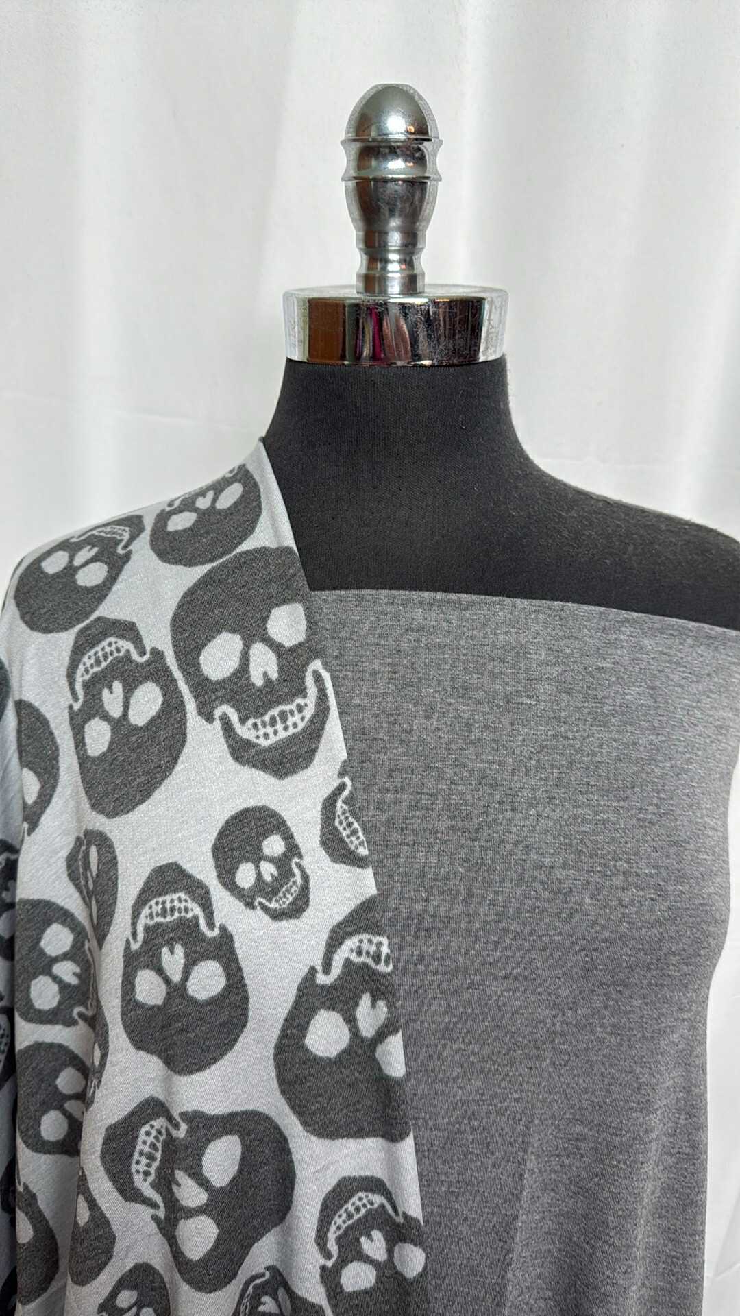 GREY/SKULLS BUNDLE : 2YD Skulls PRS FT & 1YD Grey PRS Jersey : A29144