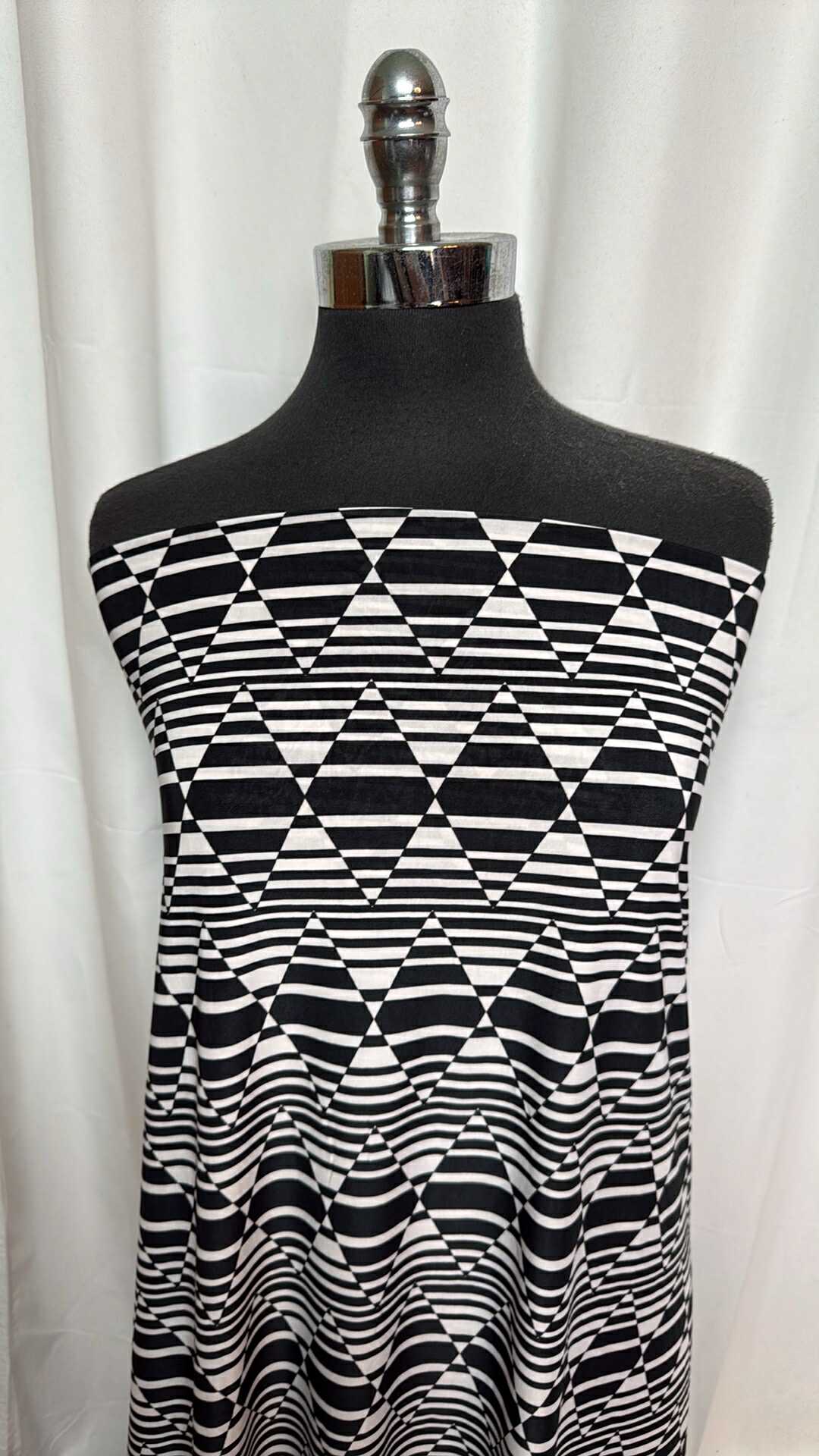Black/White Geo Stripe - ITY - 2 Yard Cut
