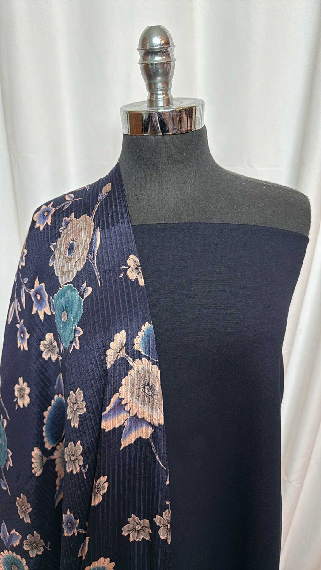 NAVY SILK FLORAL BUNDLE : 2YD Navy Nylon Ponte & 2YD Floral Silk Woven (44" Wide) : A27870