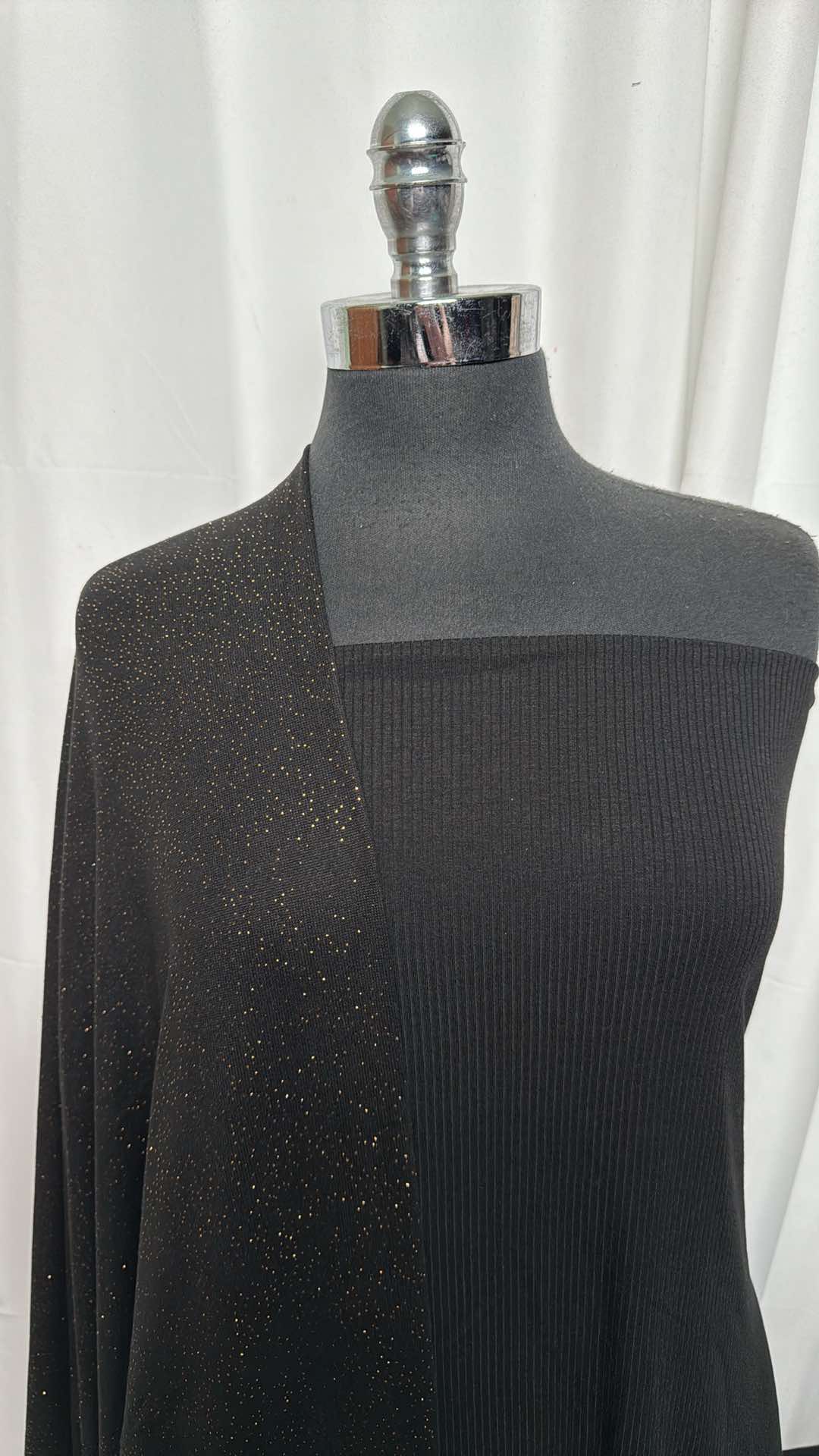 BLACK/GOLD BUNDLE : 2YD Black P/C/S Rib & 2YD Black/Gold Foil Oakley SK : A27191