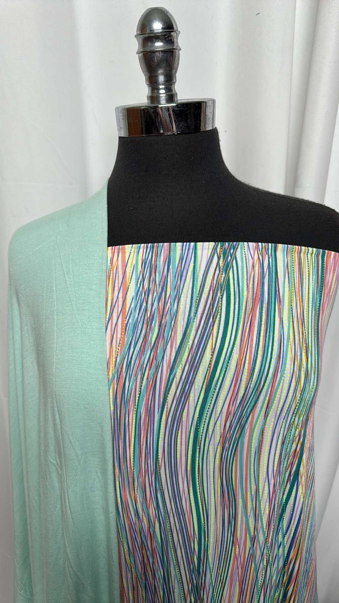 MINT/WAVY LINES BUNDLE : 1+YD Mint R/S & 2YD Wavy Lines Venezia : A27193