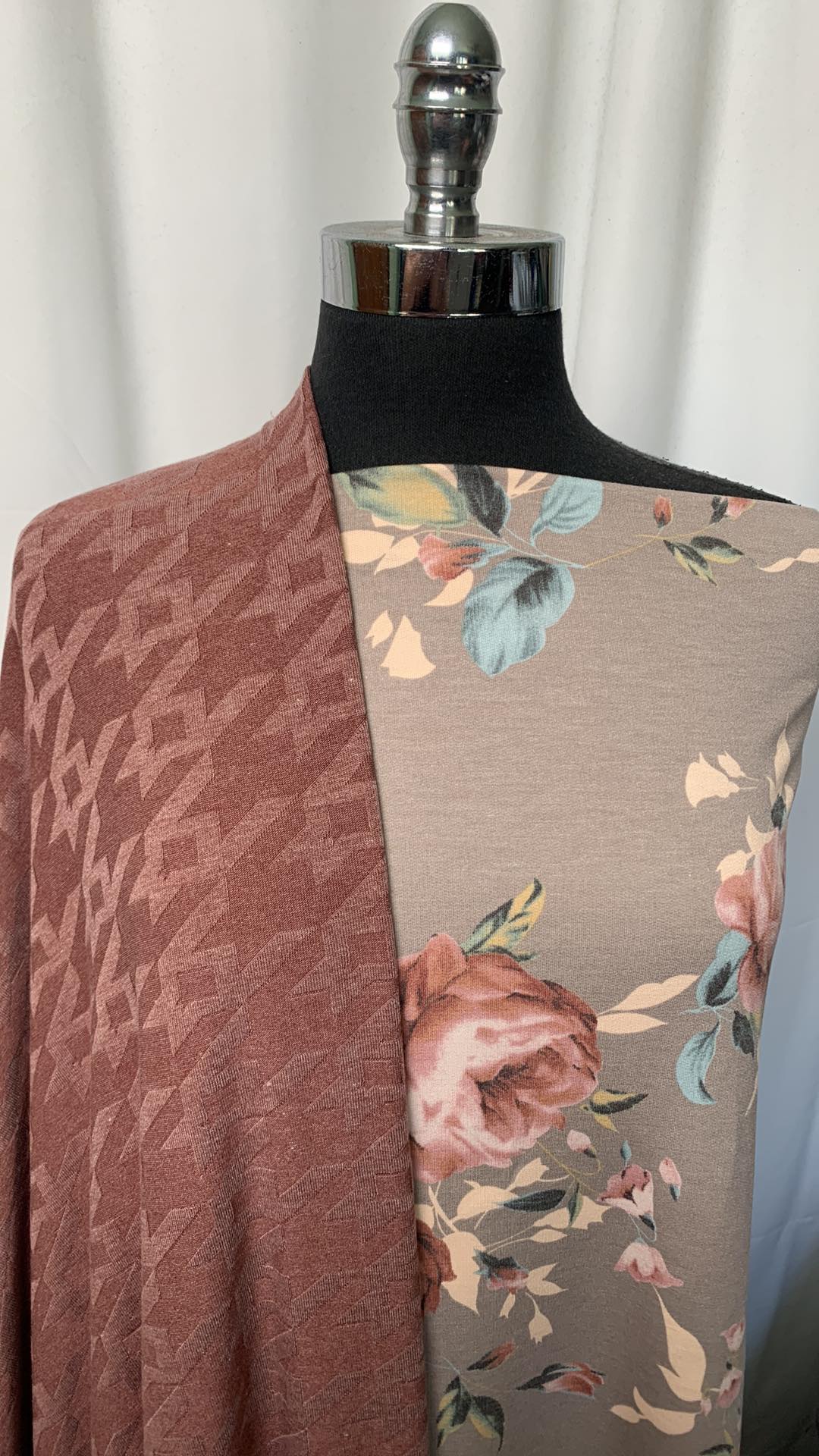 HOUNDSTOOTH/FLORAL BUNDLE : 2YD Floral PRS FT & 2YD Houndstooth SK : A1945