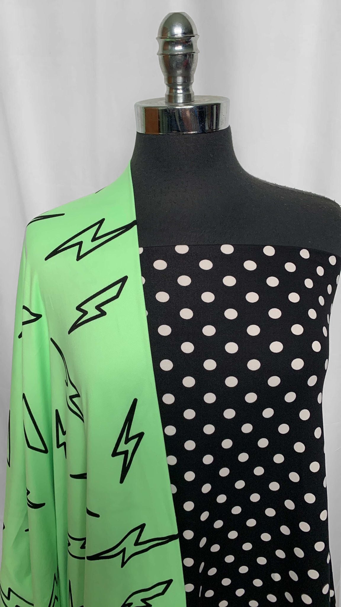 BOLTS/DOTS BUNDLE : 2YD Black/White Polka Dot DBP & 2YD Lime Green Lightning Bolt DBP : A25686