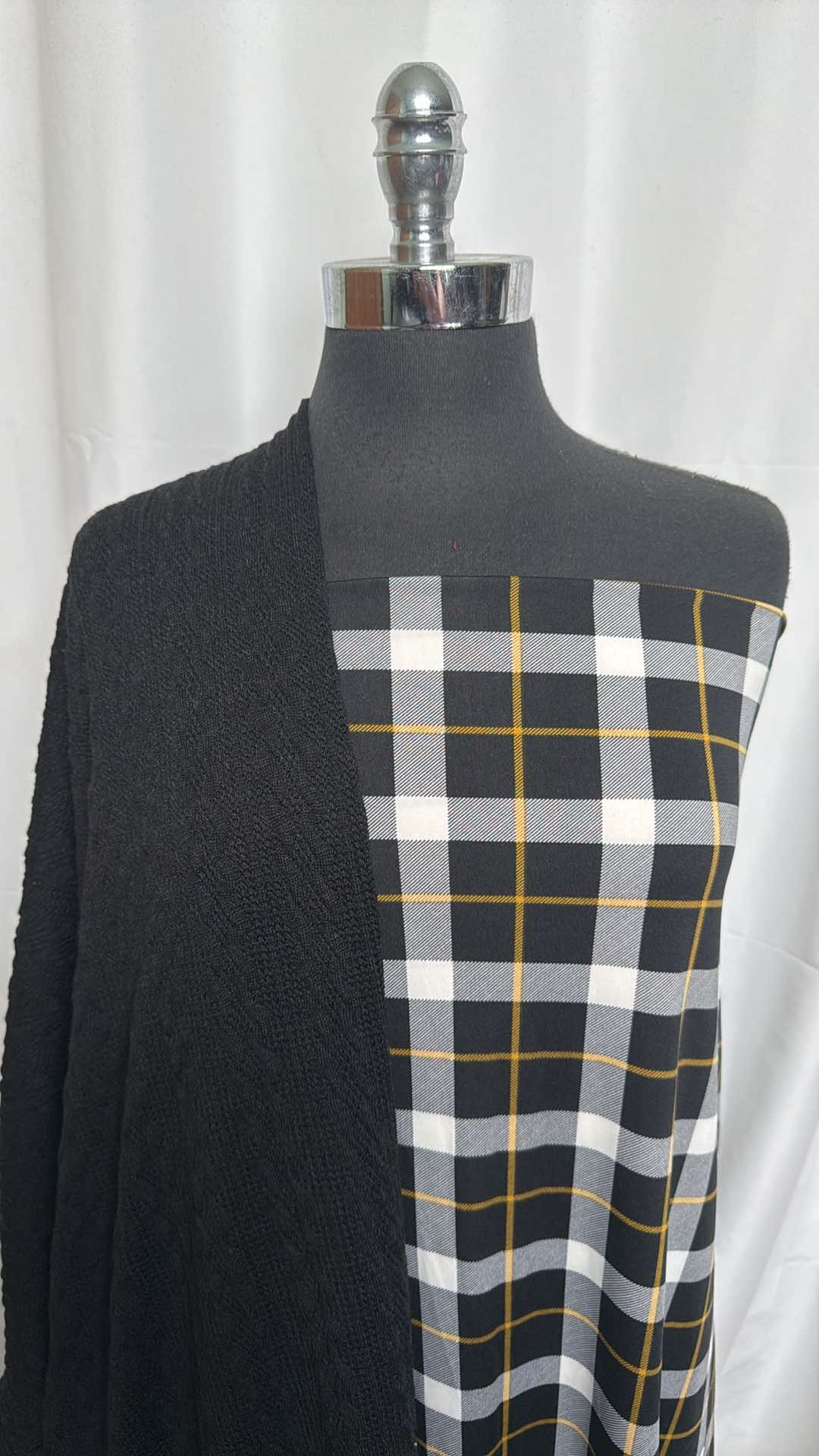 BLACK CABLE/PLAID BUNDLE : 2YD Plaid ITY & 2YD Black Cable Sweater : A26066