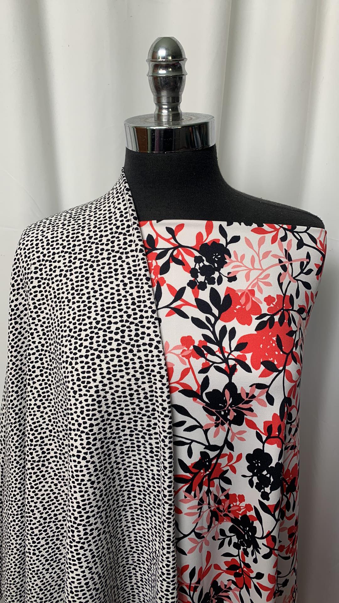 DOTS & FLOWERS BUNDLE : 2YD Black/Coral Floral N/S & 2YD Dots Textured N/S : A1444