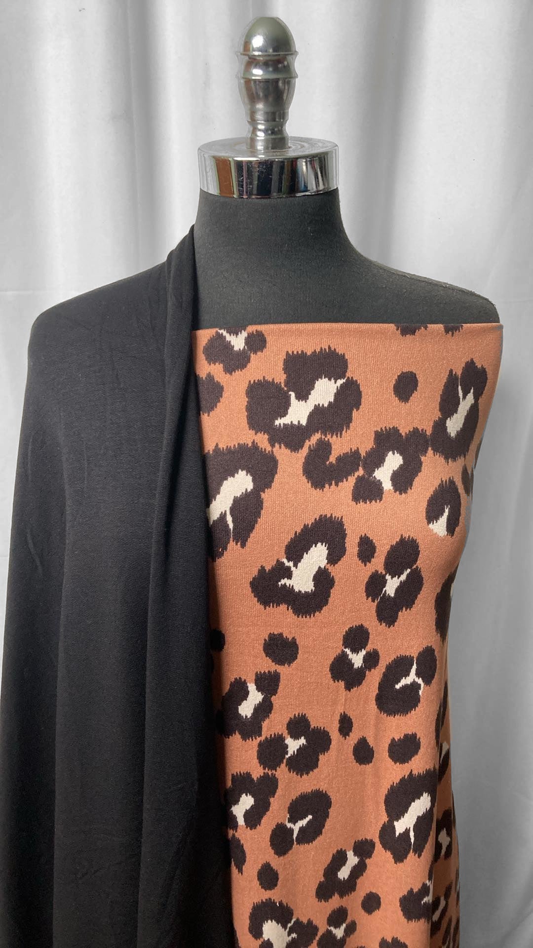 BLACK/BROWN LEOPARD BUNDLE : 2YD Black Modal/Spandex Brushed FT & 2YD Leopard Oakley SK : A25142