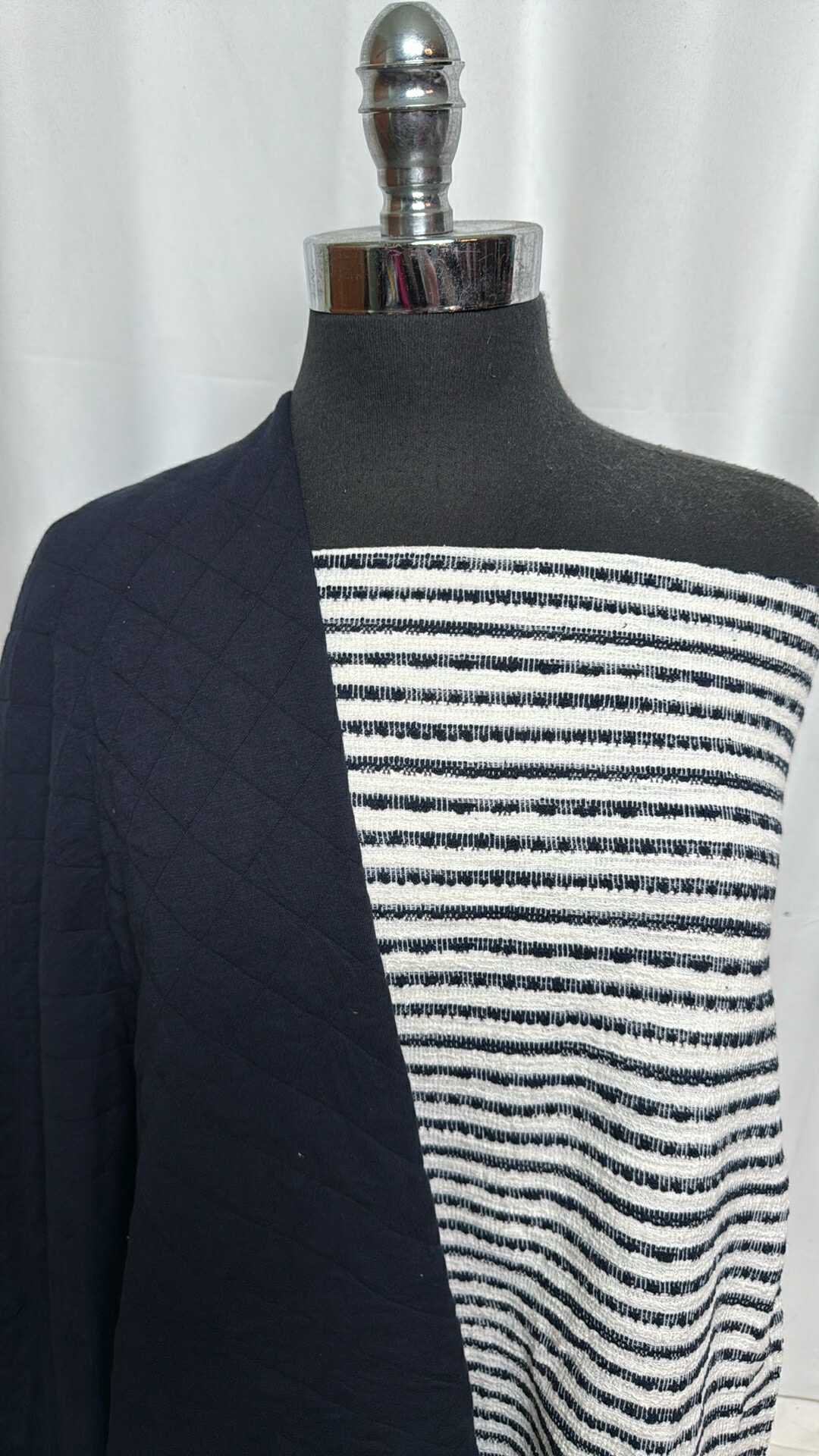 NAVY QUILTED/STRIPE BUNDLE : 1YD Navy Quilted & 1YD Stripe Cotton-Blend DK : A29151