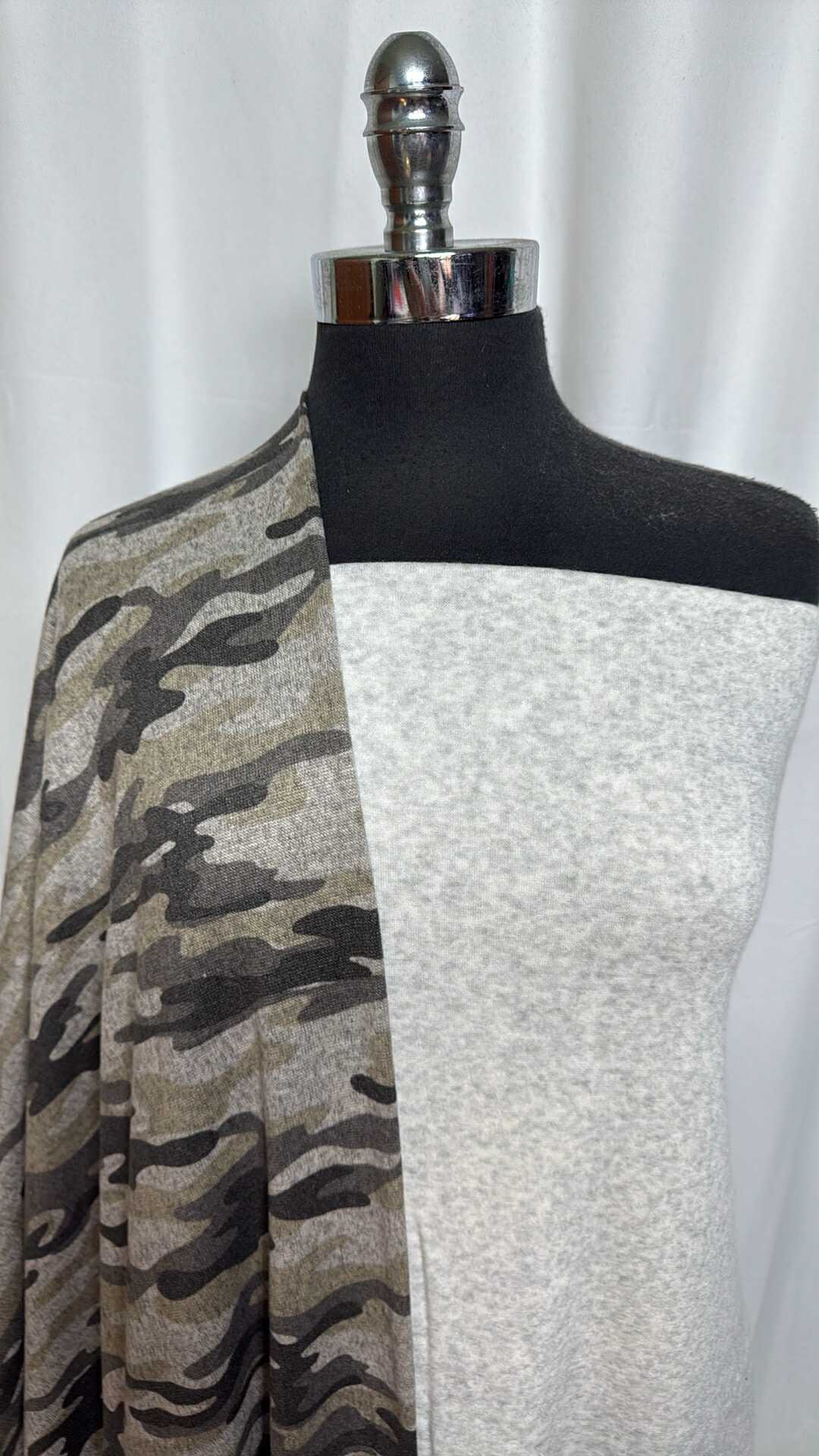 LIGHT GREY/CAMO BUNDLE : 2YD Light Grey Extra-Brushed PRS FT & 2YD Camo Brushed Hacci SK : A29247